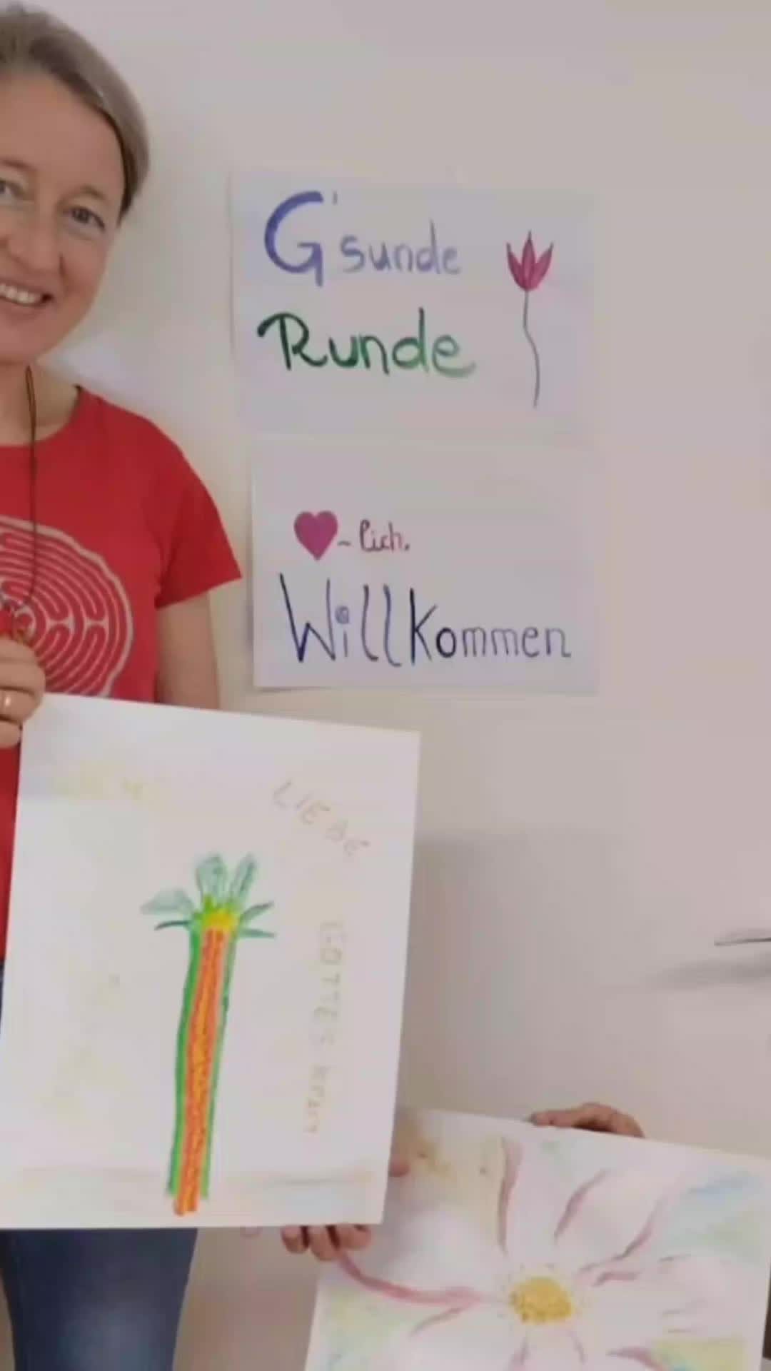 So unterschiedlich unsere G'SUNDEN RUNDEN auch sind - es geht immer um eins: die Frau in ihrem Sein zu bekräftigen und sie zum Strahlen zu bringen. Danke Katrin Csar dass du dies in Güssing mit den Frauen so wundervoll künstlerisch umgesetzt hast. #resilienz #frauenfuerfrauen #gemeinsamgestalten #selbstwertstärken
Der Lichtblick Frauen- und Familienberatung Frauenservicestelle Die Tür @frauenfuerfrauenbgld Frauen- Mädchen- und Familienberatungsstelle Oberpullendorf