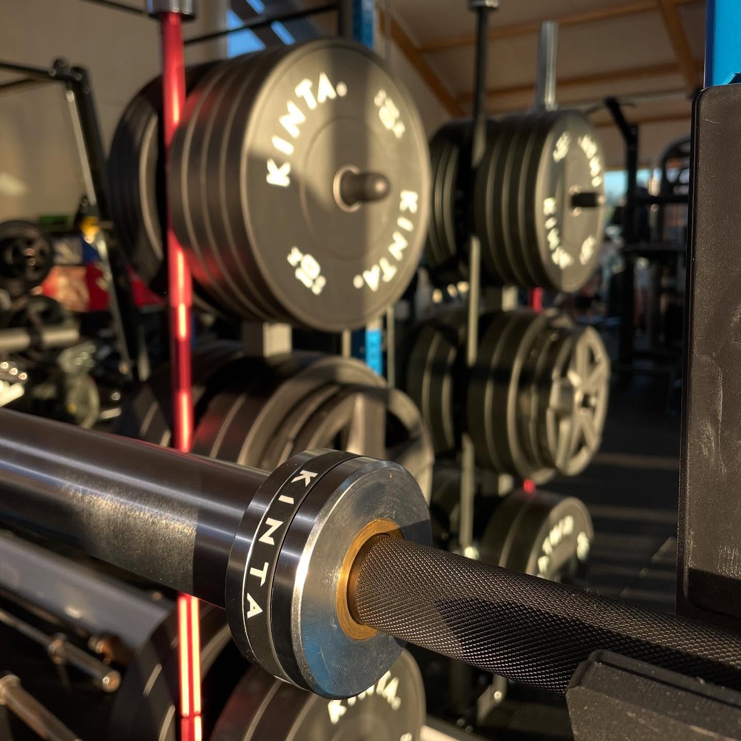 ⭐We’re thrilled to announce that Kinta Fitness has renewed their partnership with Swanbourne Nedlands Surf Life Saving Club!⭐
This continued partnership shows the strength of our community and our shared commitment to fitness, wellbeing, and resilience. Since joining the Swanny family in 2023, Kinta Fitness has played a huge role in equipping our brand-new Swanny gym with top-tier fitness gear. Their support has helped our members train smarter, stronger, and safer, from beginners learning the ropes to seasoned athletes pushing their limits. It’s not just equipment—it’s the tools that help build confidence, skill, and teamwork across the club.
Beyond the gym, Kinta’s name is proudly displayed on our boatshed roller door, a visible symbol of their ongoing support and connection to our club and the community. Their veteran-owned ethos and strong ties to the Swanbourne area align perfectly with Swanny’s values, helping foster unity, pride, and community spirit. Please check out @kintafitness for quality gym equipment and outstanding customer service!
A heartfelt thank you to Joseph Papworth and the entire Kinta Fitness team for their dedication and belief in our club. Here’s to growing stronger together, building strength, community, and memories with every rep!💪
#snslsc #kinta #veteranowned #blackfriday #gymequipment #homegym #perth