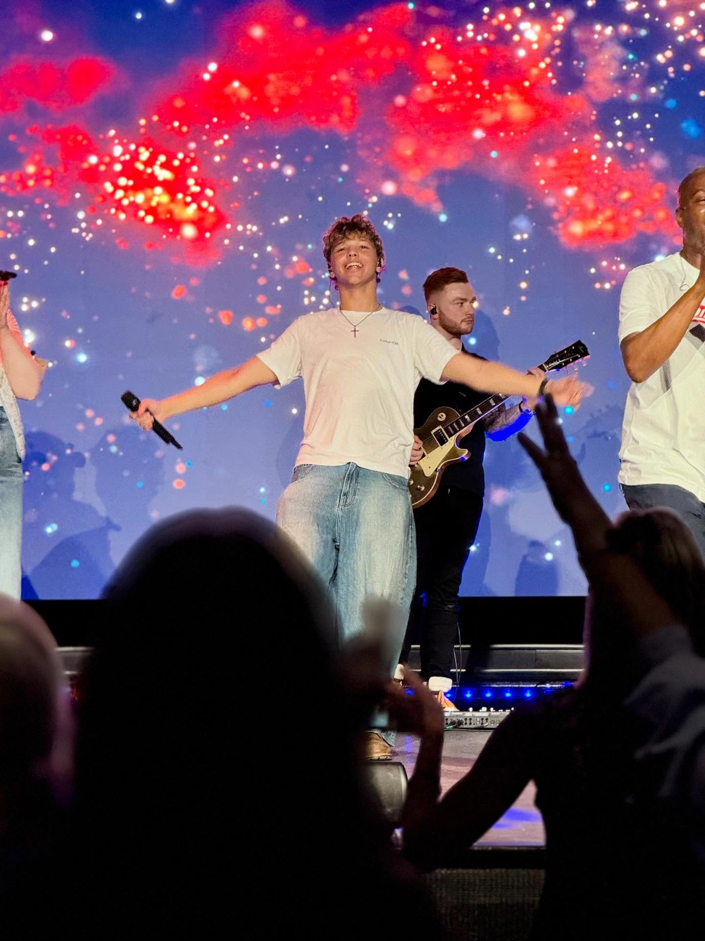 Night 1 of New Wells 🔥 What a powerful start!
Hearts stirred, faith ignited, and new wells opened.
We’re just getting started—see you all tomorrow for more!
#NewWellsConference #LifeCityChurch #ChurchInLondon #RevivalInTheCity #FaithOnFire #LondonChurches #KingdomCulture #SpiritLed #JesusInLondon