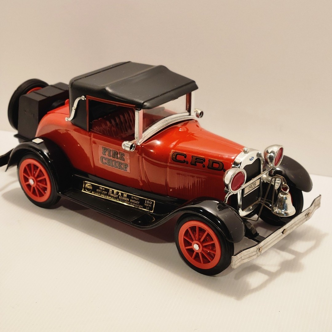 Add a bold touch to your collection with this original Jim Beam Whiskey Fire Chief's Car Decanter! Handcrafted porcelain in vibrant red, perfect for any distillery enthusiast. #JimBeam #WhiskeyLovers #Collectibles 🔥🚗 #JimBeam #Decanter #eBayStore
https://ebay.us/m/WZfxaE