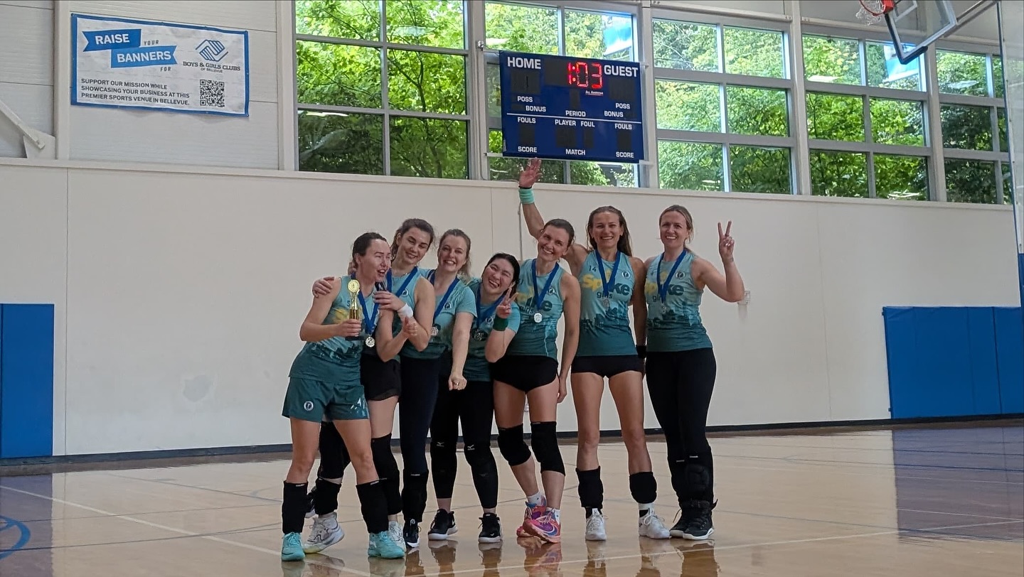 Day 2 of the tournament was a blast! Spike Girls made it to the semifinals and finals against very strong teams and took home second place 🥈. The emotions and team spirit were unforgettable! We're grateful for the overwhelming support and more amazing memories together!
We're thankful to be part of the Seattle Catchball League! Thanks @seattle_catchball for organizing!