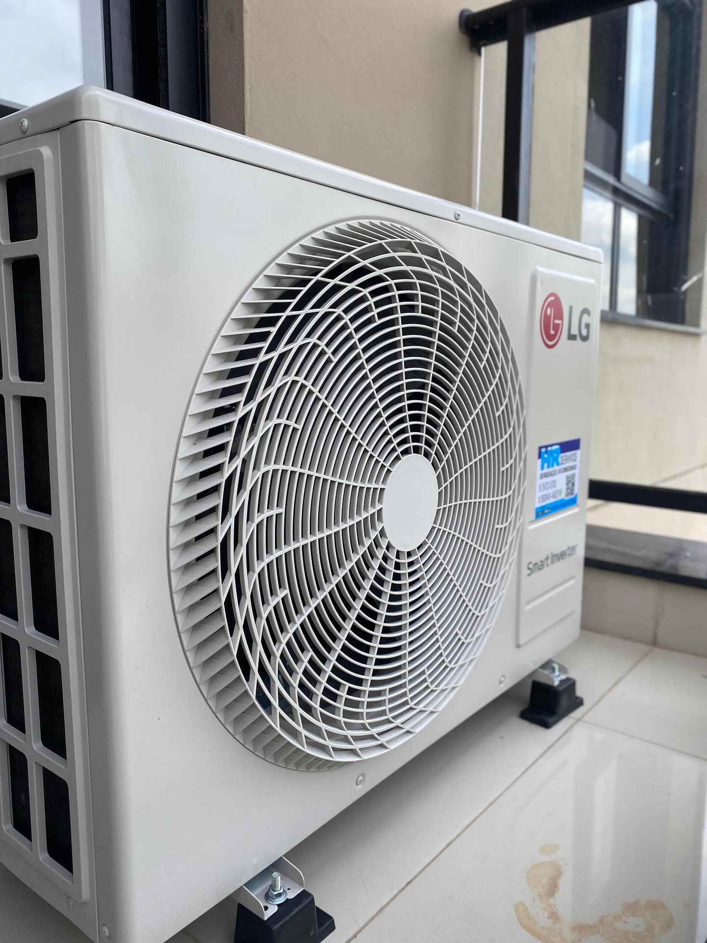 ✨ Mais uma obra entregue com excelência!
Instalação de um Multi Split LG, garantindo conforto, eficiência e tecnologia de ponta para nosso cliente.
Clima ideal em todos os ambientes, com a qualidade que só a HR Service oferece. 💨❄️
🔧 Projeto, execução e acabamento feitos com dedicação e cuidado em cada detalhe.
#MultiSplit #LG #Climatização #HRService #ArCondicionado #ConfortoETecnologia #leveros