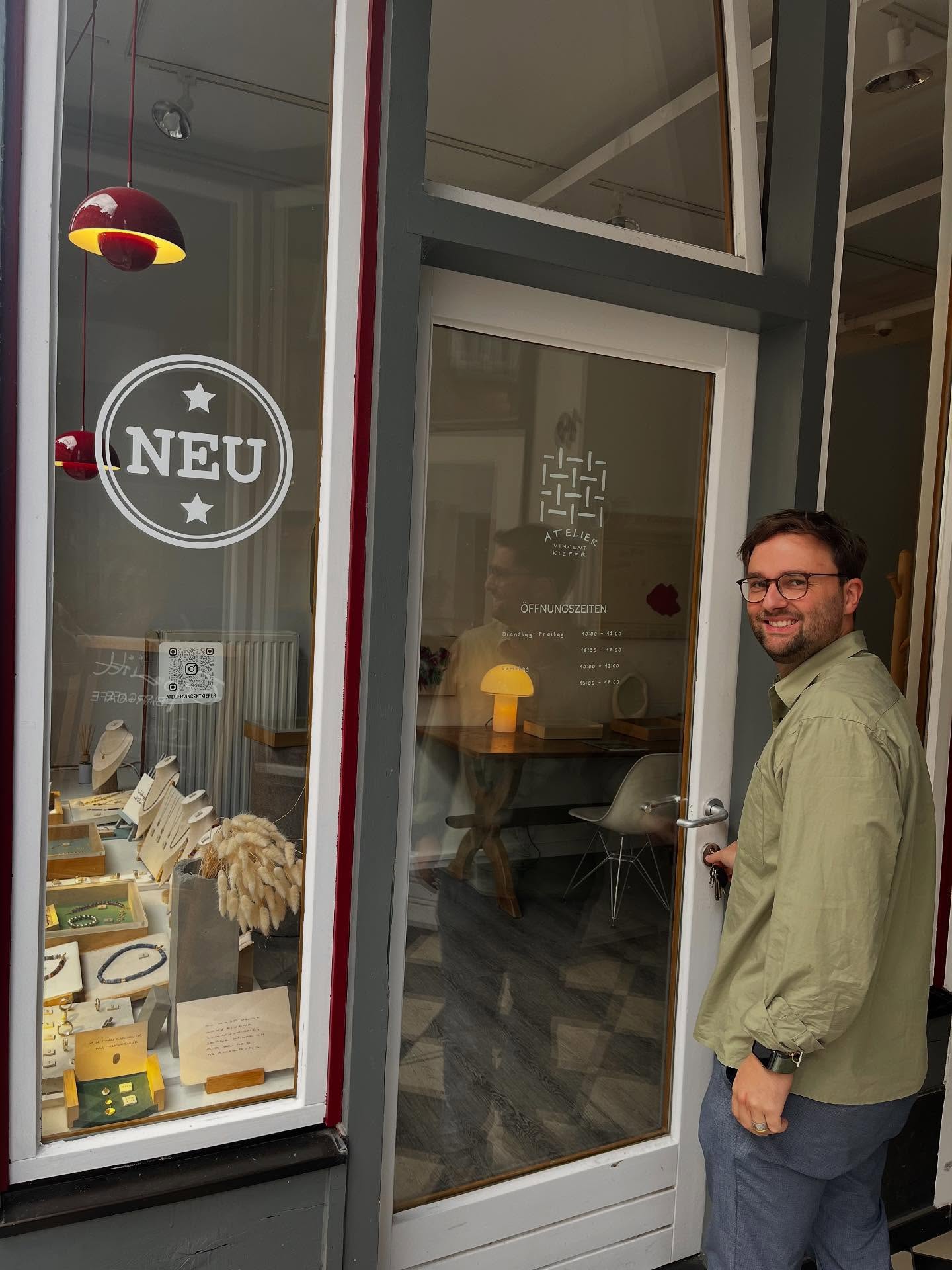Schöne Grüße aus dem Laden 😃
#göttingen #ateliervincentkiefer #schmuckladen #handgemachterschmuck