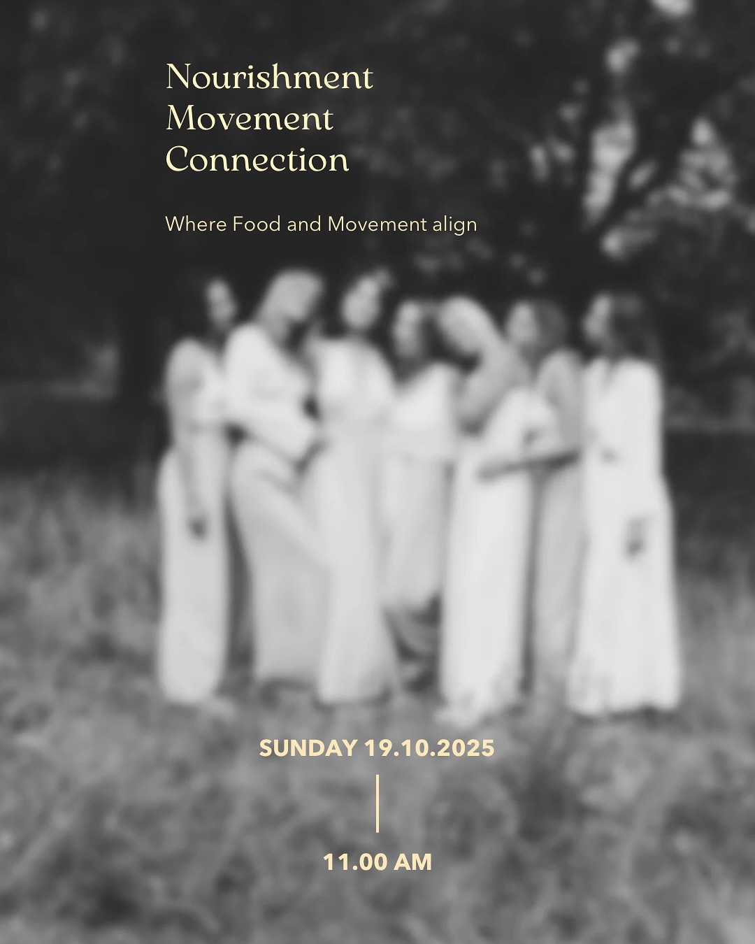 Nourishment • Movement • Connection
Where Food & Movement Align
Am Sonntag den 19. Oktober laden wir dich zu einer besonderen Halfday-Experience ein.
Warum wir Körper und Ernährung verbinden?
Weil beides Hand in Hand geht: Dein Essen ist deine Medizin, deine tägliche Quelle für Energie und Strahlen von innen. Doch ohne Bewegung fehlt der Flow – dein Körper braucht Kraft, Aktivierung und Flexibilität, damit dein innerer Glow nach außen sichtbar wird.
Darauf kannst du dich freuen:
🌱 Yoga-Flow – erde dich und finde Leichtigkeit im Atem.
🥑 Glow Food Input – Impulse für Ernährung, die dich von innen stärkt, plus direktes Erleben am Buffet: probiere, wie einfach du dir zuhause deinen Glow auf den Teller zaubern kannst.
🍉 Healthy Buffet – Bananenbrot, Energy Balls, Rohkost, Dips, Salate & mehr – Inspiration für deine eigene Ernährung.
💪 Pilates-Session – aktiviere dein Core, verbessere Haltung & Kraft.
🦋 Soundbath – Klangschalen für tiefe Entspannung und Integration.
💫 Connection & Sharing – echter Austausch und Inspiration in kleiner Runde.
📍 Nähe Marienplatz, Stuttgart (Location nach Anmeldung)
🕚 So, 19. Oktober, 11.00 – ca. 14.30 Uhr
👥 Maximal 10 Frauen – exklusiv & persönlich
💸 Early Bird: 79 € (bis 05.10.) | danach 89 €
➡️ Von Frauen für Frauen!
Eure Begleiterinnen an diesem Tag:
Franziska bringt ihr Wissen als Ernährungsexpertin ein. Sie zeigt dir, wie du mit einer alltagstauglichen und genussvollen Ernährung dein Strahlen von innen heraus stärkst. Ihr Input ist praxisnah und direkt am Buffet erlebbar.
Jasmin führt dich mit Yoga und Pilates durch wohltuende Bewegung, die dich erdet, stärkt und in deine Kraft bringt. Ihre Einheiten verbinden Körperbewusstsein, Atmung und innere Balance.
Gönn dir drei Stunden, die dich nähren, bewegen und dir zeigen, wie du dein Strahlen von innen nach außen in den Alltag holst. ✨
Willst du mehr Infos oder dich direkt anmelden? Dann schreib uns 🤍
Event Link dropping soon 🔗