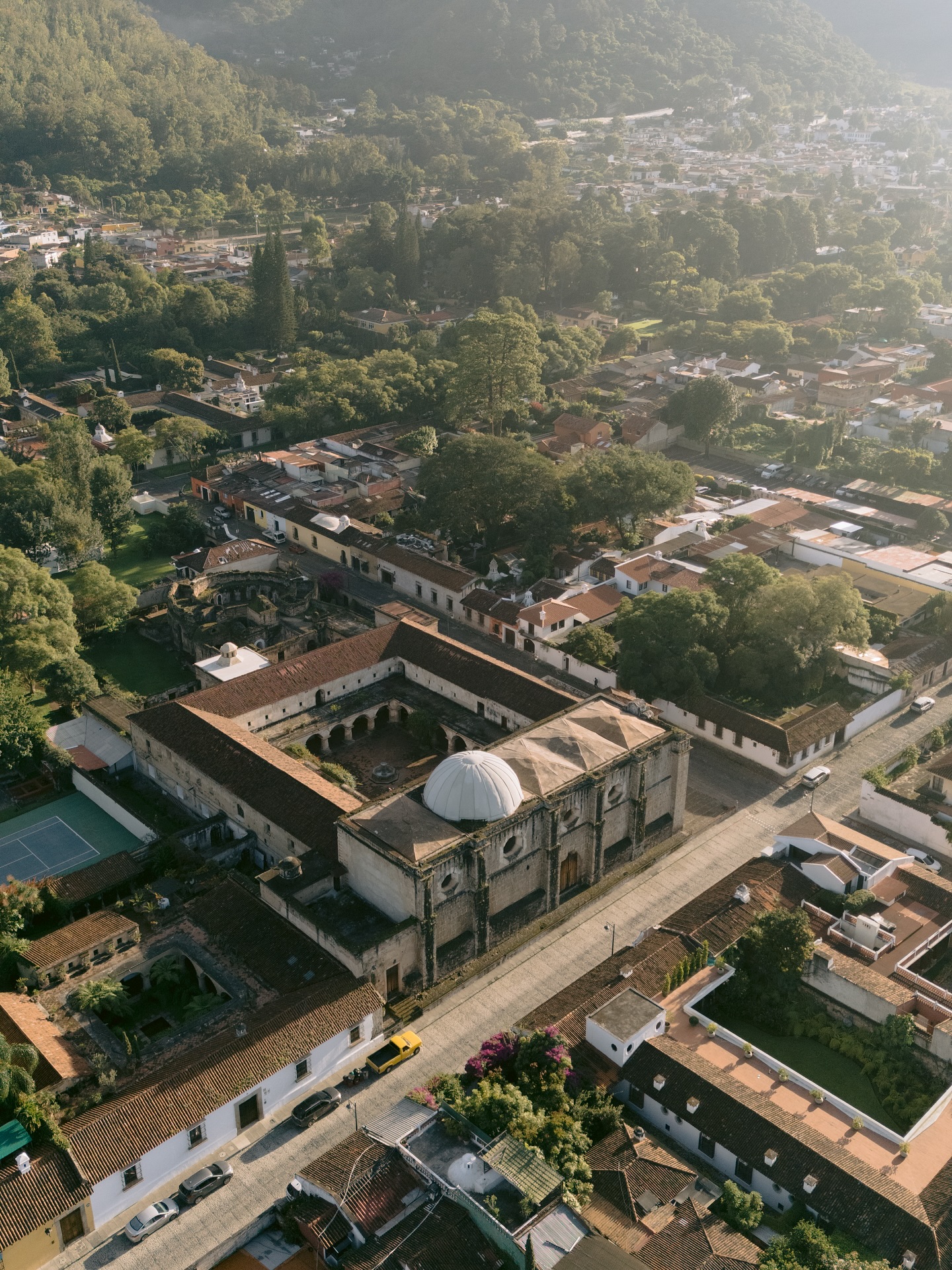 Antigua - 2025 
Ready for all the amazing weddings to come. The last quarter brings new destinations 🇪🇸 🇮🇹 See you soon. 
#weddingphotographer #antiguaguatemala #drone