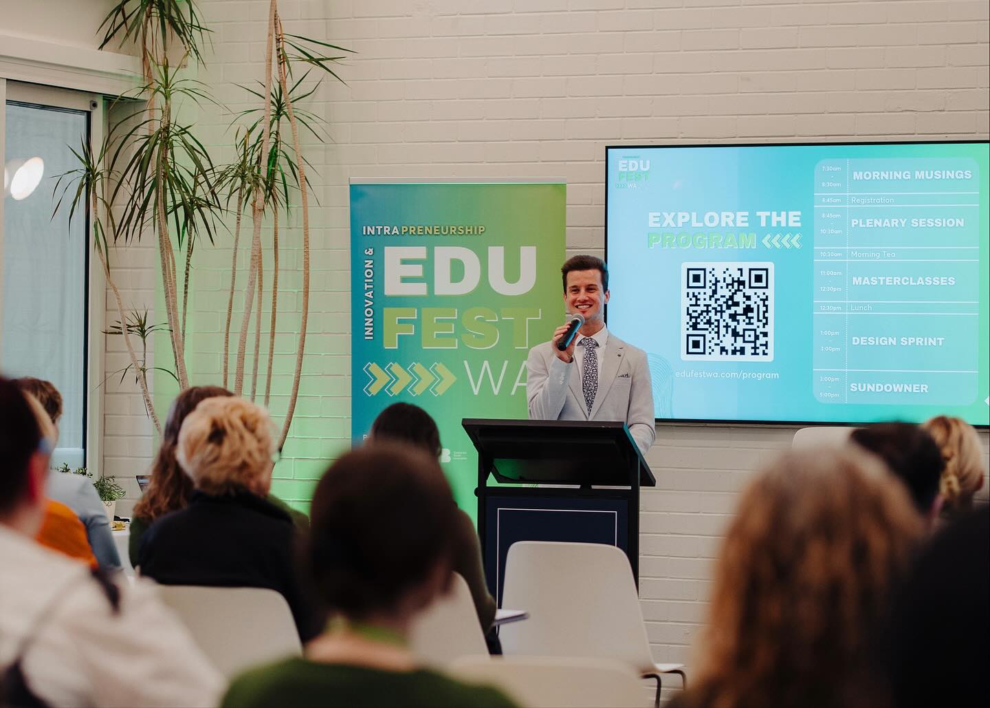 Chatting all things education, the future of work, and innovation at EduFest WA this year ✨🚀
It was such a delight to see education leaders and industry innovators coming together to explore how we can level up our learning experiences, design industry and education partnerships and develop innovative yet impactful opportunities to prepare our young people for an ever changing future of work.
A big shout out to @bloom.wa @bop_industries @stcatscollege and the Malka Foundation for helping bring such an impactful event to life!
@edufestwa 💚