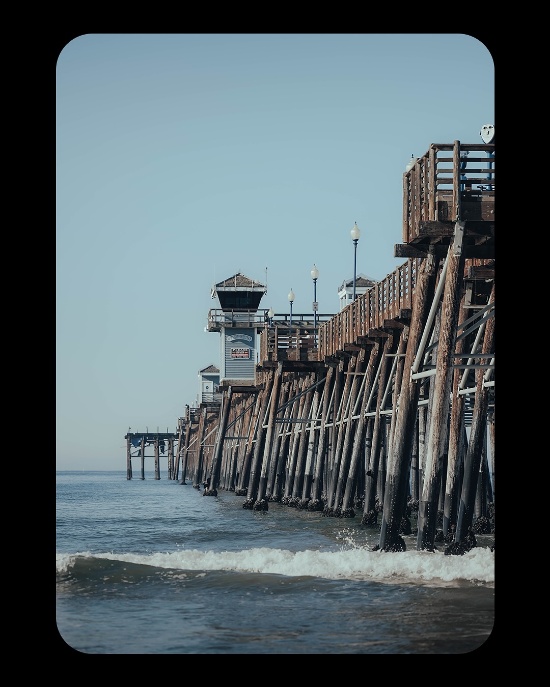Quick stop at the Oceanside Pier 🌊✨
Even though it was a short visit, the views of the ocean were absolutely stunning.
#OceansidePier #CaliforniaCoast #OceanViews #BeachVibes