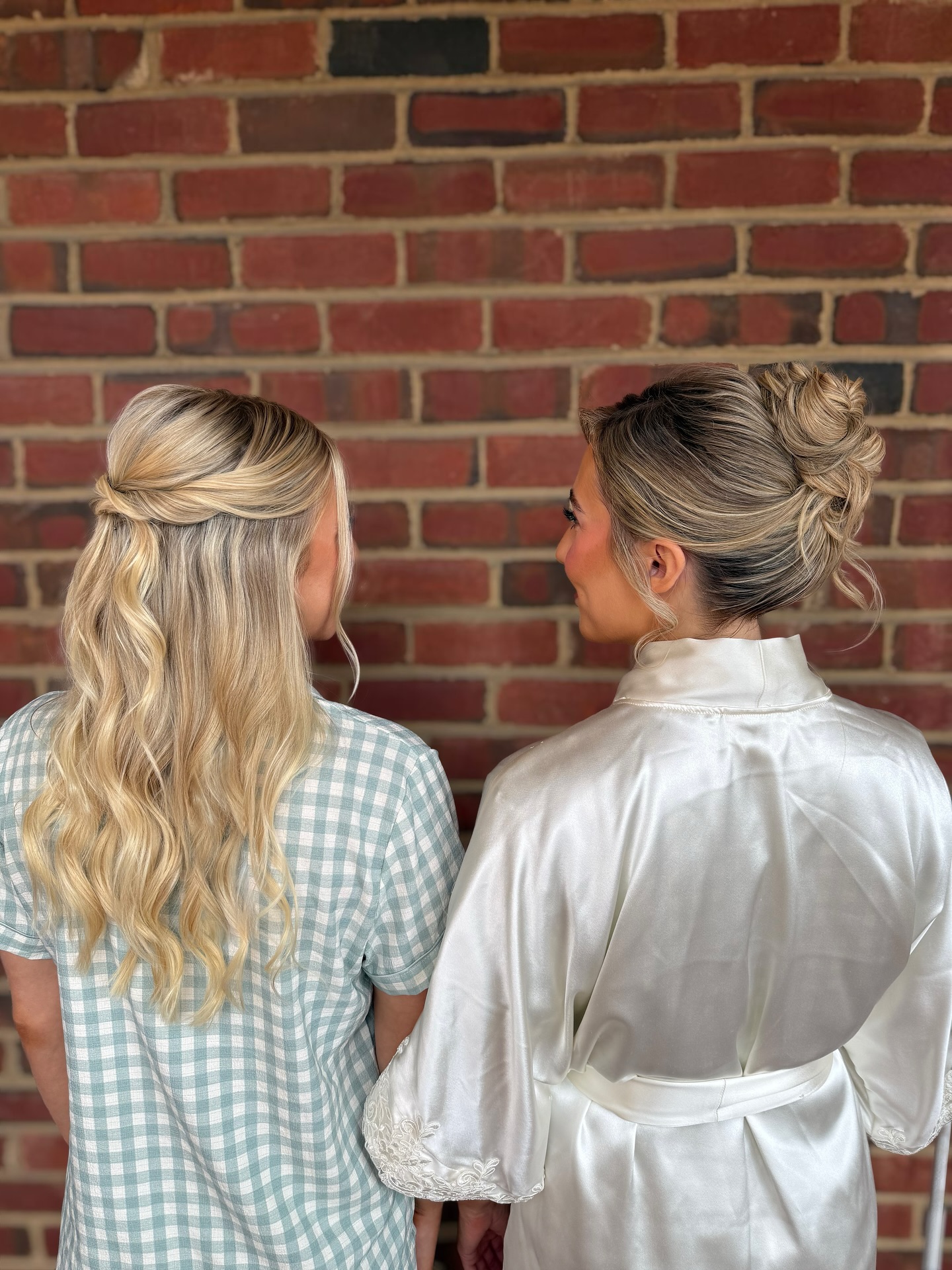 Are you team updo or team half up?
Tell me in the comments ⤵️
#bridalhair #bridesmaidhair #bridalhairinspo #weddinghair #bridalhair #travelinghairstylist #bridehair #updo #halfuphalfdown #bridalpony #bridalponytail #vahairstylist #vabridalstylist #vaweddings #braids #staffordvabridal #staffordvaweddings #staffordvabridalstylist#quanticobridalhair #quanticovaweddinghair #northernvirginaweddings #dmvwedding #dmvbridalhair #dcweddings #dcbridalhair