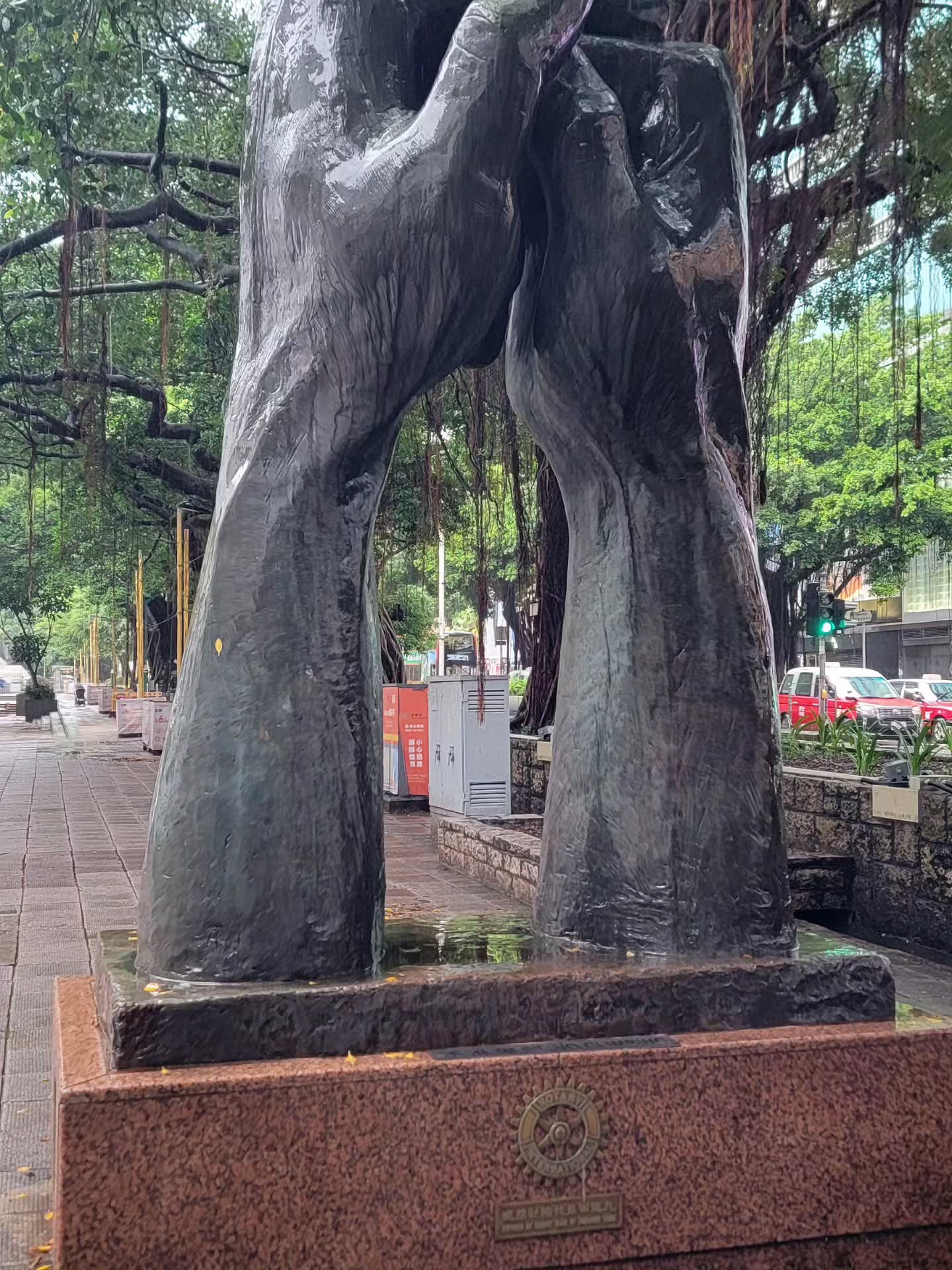 Day 1 Hong Kong
We made it! After a 14 1/2 flight, we got to Hong Kong at like, 4 am. It took some time but we got to our hotel and got to explore a bit. It's been raining a TON (apparently a typhoon is supposed to hit on Wednesday 😭)
The city has been great so far, we stumbled upon a tribute to different comic artists, and then walked through Kowloon Park. Then we saw The Dolphin Square area, and after food, we came back to see the Light Show.
All in all, great, even despite the heavy rain.
#hongkong
#vacation
#rainydays☔️