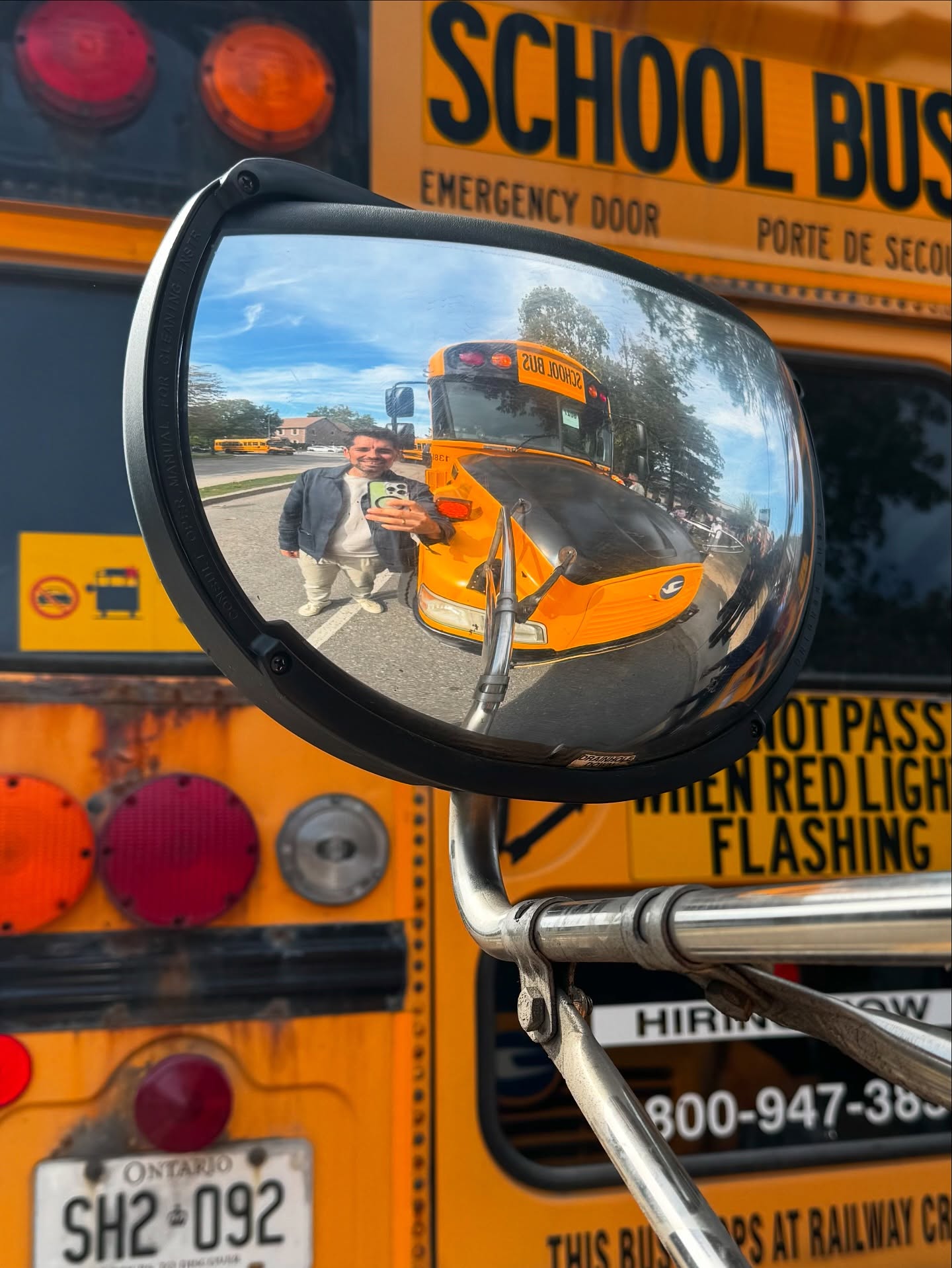 🇨🇦Rückblick auf eine inhaltlich, menschlich und kulturell bereichernde Bildungsreise nach Toronto in Kanada.
Von den Weltbesten in Bildung zu lernen, war das Ziel. Nun gemeinsam ran, um selbst einst das Ziel zu erreichen, mit unserem eigenen Weg zu den Besten zu gehören, alle Kinder stark zu machen und bestens gerüstet fürs Leben vorzubereiten.🚸 Erneuern wir so auch gemeinsam unser gesellschaftliches Aufstiegsversprechen durch Bildung - für alle Kinder.
🤝Gemeinsam macht uns das in unserer Demokratie, in unserem Wohlstand, in unserer Entwicklung zukunftsfest und schützt jedem einzelnen das Recht auf Teilhabe, Selbstbestimmtheit und Mitsprache. Das ermöglicht wiederum ein gesundes Leben, Möglichkeit auf Erfolge und verhindert Abstiegsängste sowie Abhängigkeit von Dritten. Bildung ist der Schlüssel. Gestalten wir sie weiter und geben allen den Schlüssel in die Hand.🔑
#kanada #toronto #recap #schule #kinder #bildung #kindergarten #bildungspolitik #lernen #sventeuber #trier #trierimlandtag #rlp #canada #ontario