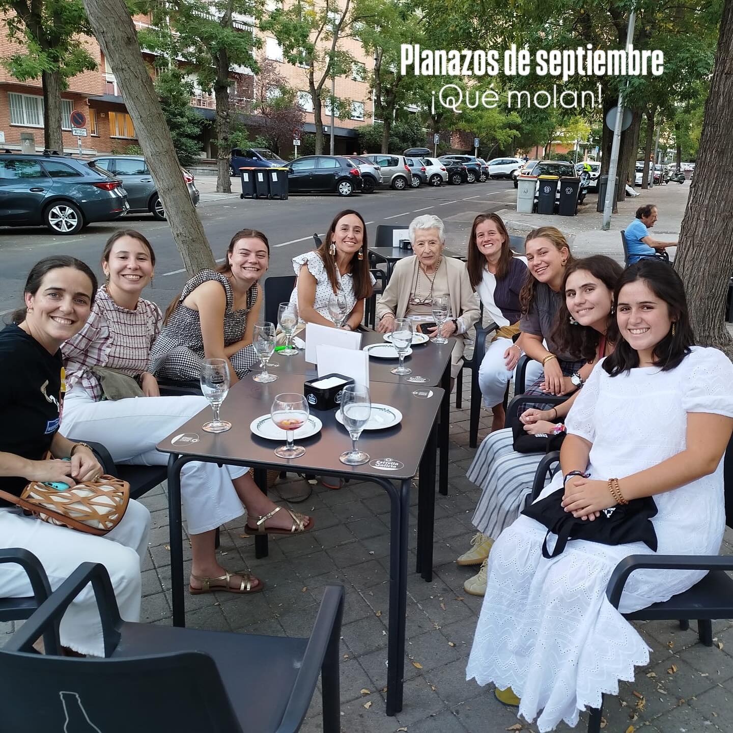 Celebrando que tenemos una nueva conductora🥳 con una cervecita intergenetacional con LOLA!! La mejor vecina del 🌍