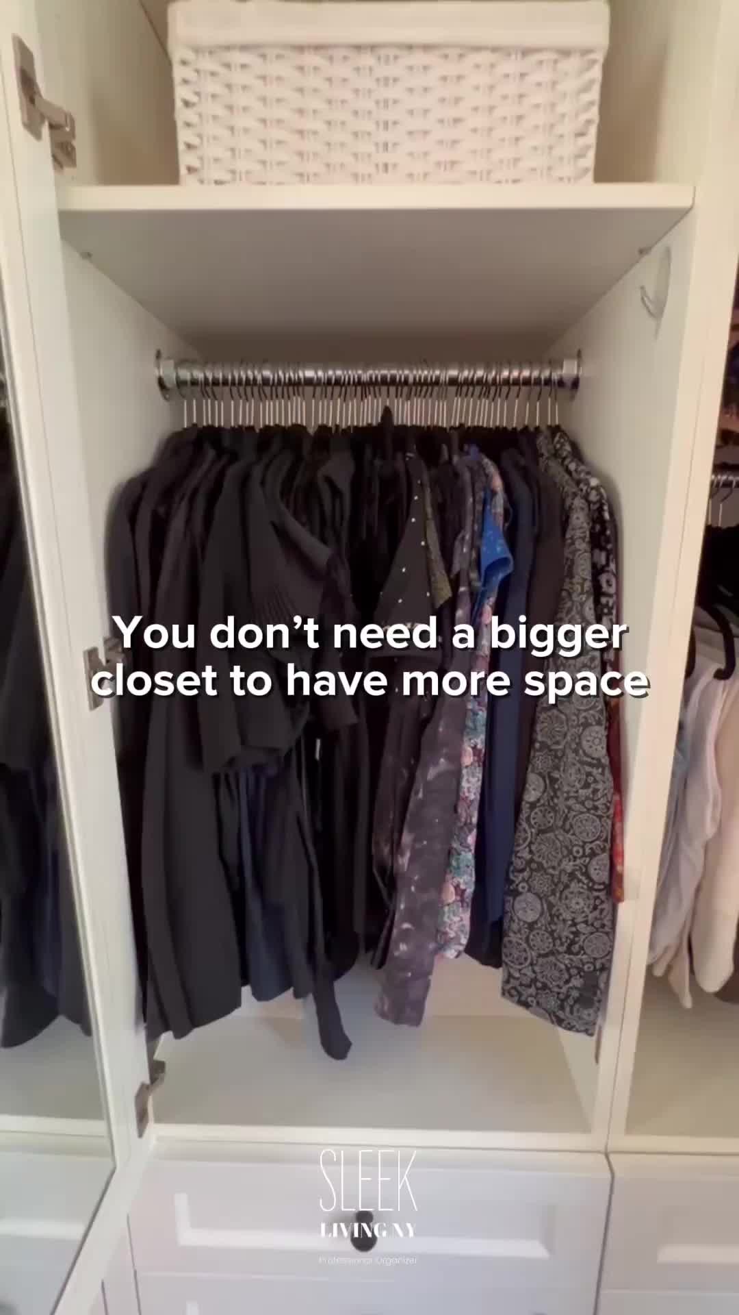 ✨ At Sleek Living, we transform your closet into an amazing space ✨
👗 We bring you the best options
🧹 Organization, style, and practicality all in one place
💡 Make sure every piece has its perfect spot!
🔑 Optimize your closet and enjoy inspiring order. 🫶🏻🛍️
-
#professionalorganizer #organizedhome #neatandtidy #nyc