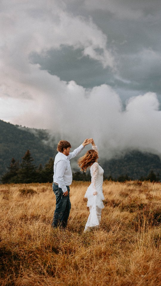 Can't stop sharing this beautiful shoot! 🥹
@trista.snow 🤎