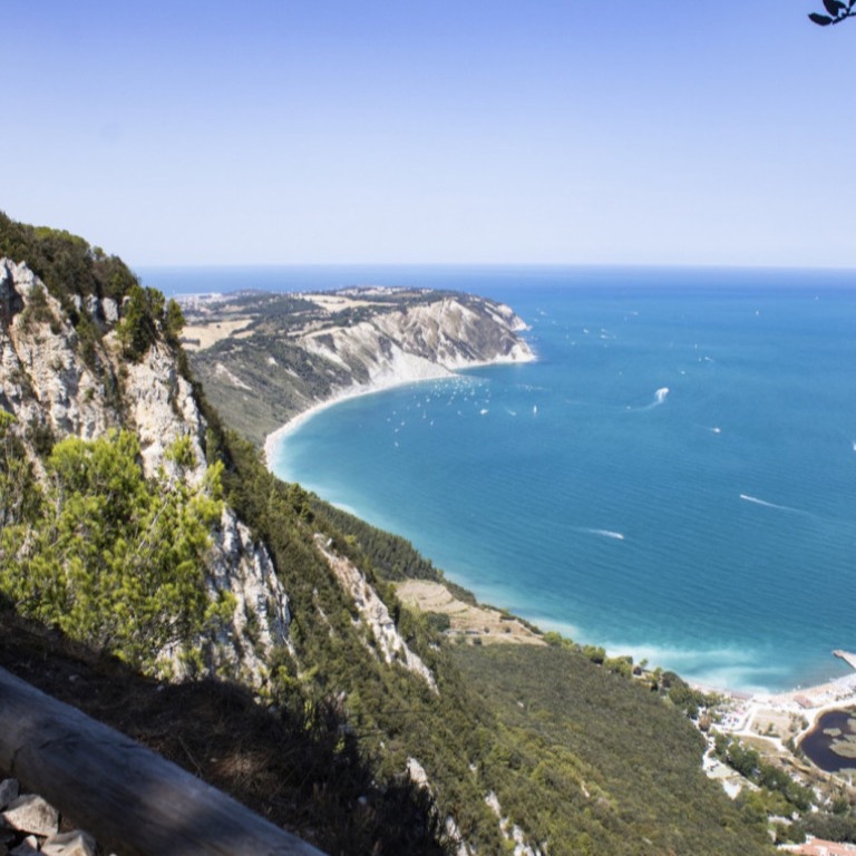 #Sirolo, formazione per le guide del Parco del #Conero
Al Centro Visite e all