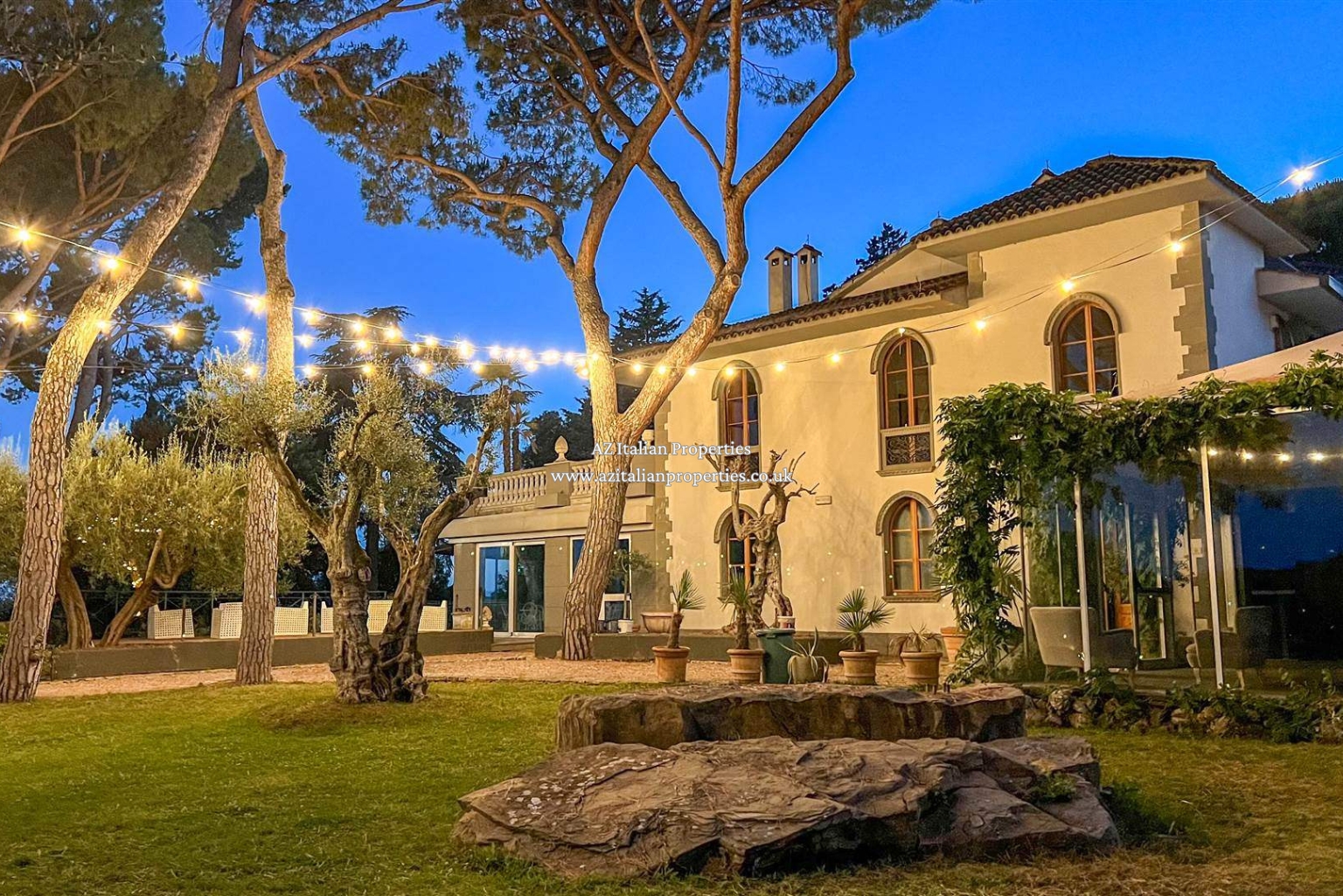 ✨ Lakefront Luxury in Umbria ✨
Step into timeless elegance with this stunning Liberty-style villa in Passignano sul Trasimeno. Just meters from Lake Trasimeno, this 1950s masterpiece is surrounded by a private park with century-old trees, stone pathways, fountains, guest houses, and a sparkling pool.
From marble-detailed interiors to panoramic lake-view terraces, every corner tells a story of refinement. 🌿✨ Perfect as a private residence or a luxury hospitality investment, with expansion potential for a world-class lakeside resort.
📍 Passignano sul Trasimeno, Umbria
💶 Price €2,200,000
📩 DM for details & private viewings
#LuxuryRealEstate #UmbriaVilla #LakeTrasimeno #ItalianHomes #DreamVilla #LuxuryLifestyle