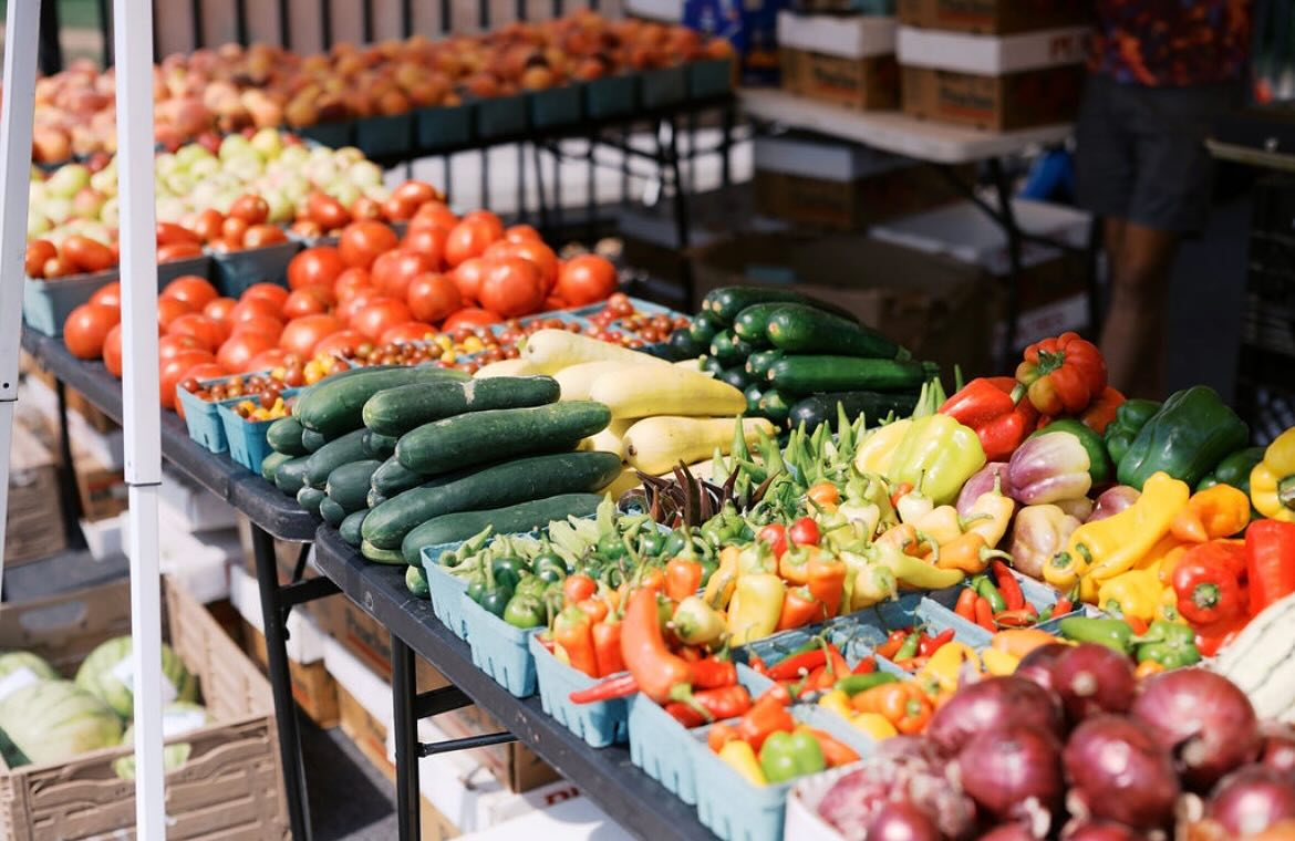 See you all tomorrow! 9:30-1:30
At @oakwood_salon_aesthetics & @amyscakepopshopandboozybites