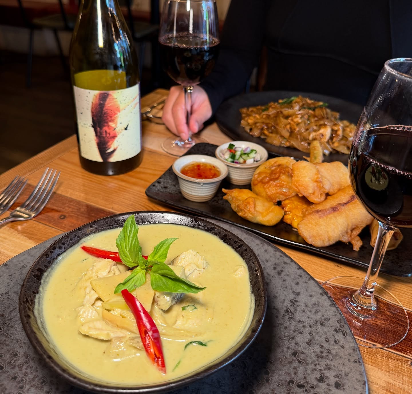 Join us at Noks Thai this weekend ✨🍜
All of your favourite Thai dishes made fresh & with so much passion by Nok and her team ♥️
Make the most of our early bird menu this Sunday - 3 courses for £19.95 (5 - 6:30pm)
BYO - being your own drinks for just £3 per person 🥂
Or, if you want a cosy night in with a Thai takeaway, use code NOKS10 for 10% off your total order when you order through our website 😊
#bramhall #noksthai #noksthaistreetfood #stockport #thaifoodstockport