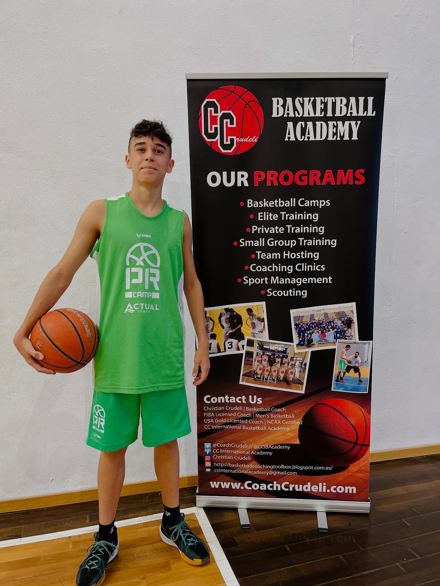 🏀 Bienvenido al programa Marcos!
✔️Tecnificación Individual
✔️Tecnificación Grupo Reducido
✔️Campus Baloncesto (Pascua/Verano/Navidad)
@coachcrudeli @ccbasketballacademy #massanassa #Valencia #Baloncesto #entrenamiento #tecnificacion #basketballcamp #basketballdrills #Basketballcoach #basketballneverstops🏀 #basketballislife #basketballismylife #basketballlovers
Más info: www.CoachCrudeli.com o al correo electrónico coachcrudeli@gmail.com WhatsApp 636881841