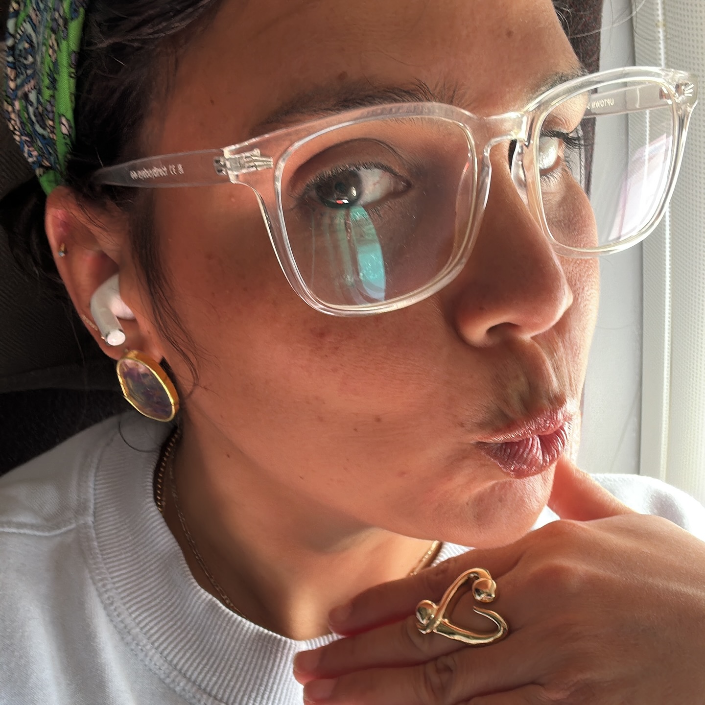 ¡Vacaciones!
Estuve de viaje y aquí te enseño las pantallas que usé de Bruja Cósmica 🫶🏼
#greenwitch #boricuagirl #clayjewelry #craftespañol #fyp #puertoricotiktokt #magiatiktok #magiccraft #boricua🇵🇷 #boricua #craftideas #crafttok #craftersoftiktok
#apoyalocalpr #polymerclayearrings #clayearrings #shopsmall #boricua🇵🇷 #handmade #clayallday #polymerclayearrings #polymerclaytutorial #polymerclayartist #arcillapolimerica #arcillapolimericatips #polymerclaycreations #resina #resinajewelry #resinaccessories