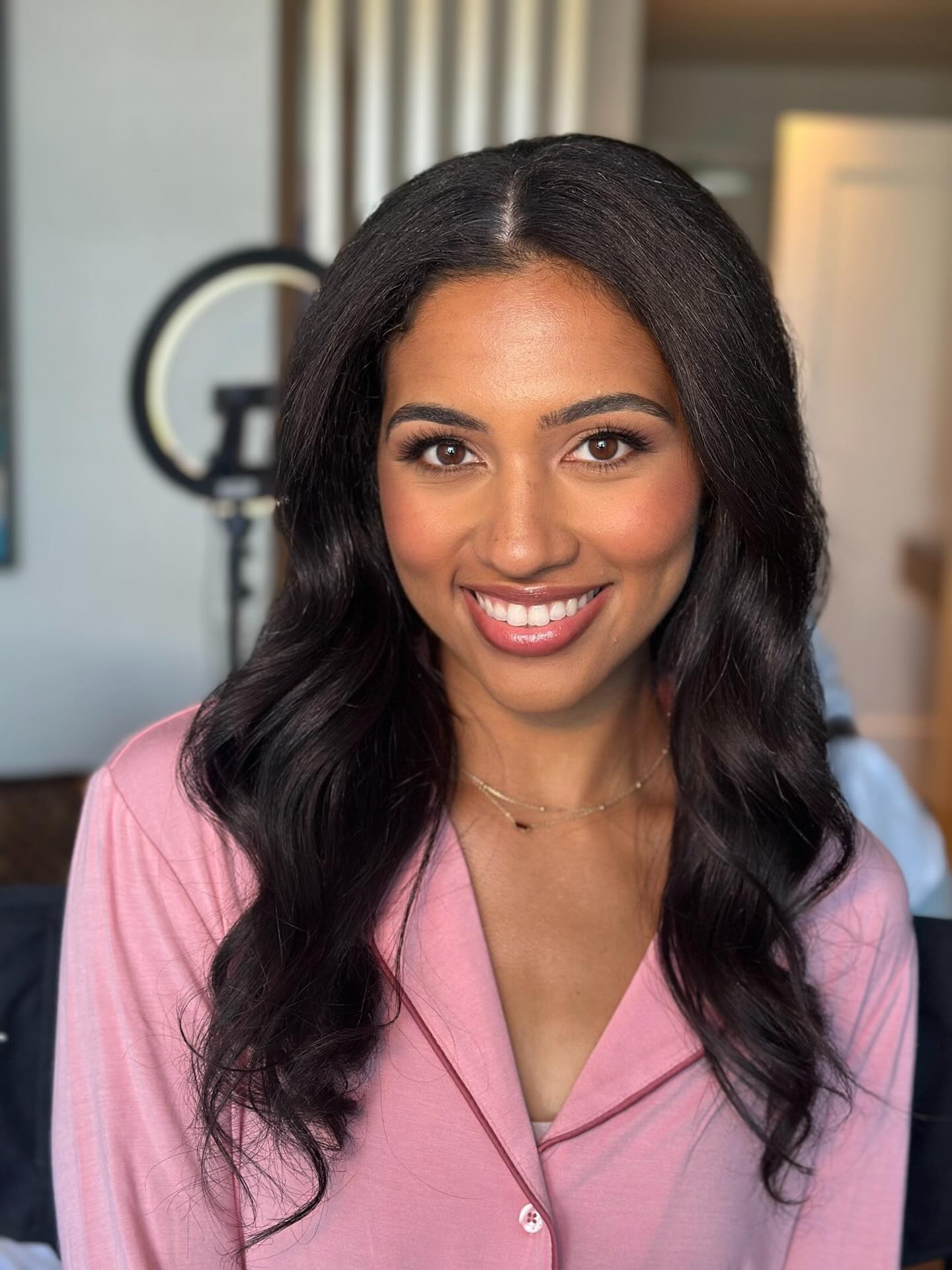 Bridesmaid glam for @brushedbeautyllc_
Using @patrickta volume II eyeshadow
@faceatelier foundation
@madebymitchell curve case and blush book
@soldejaneiro body glow