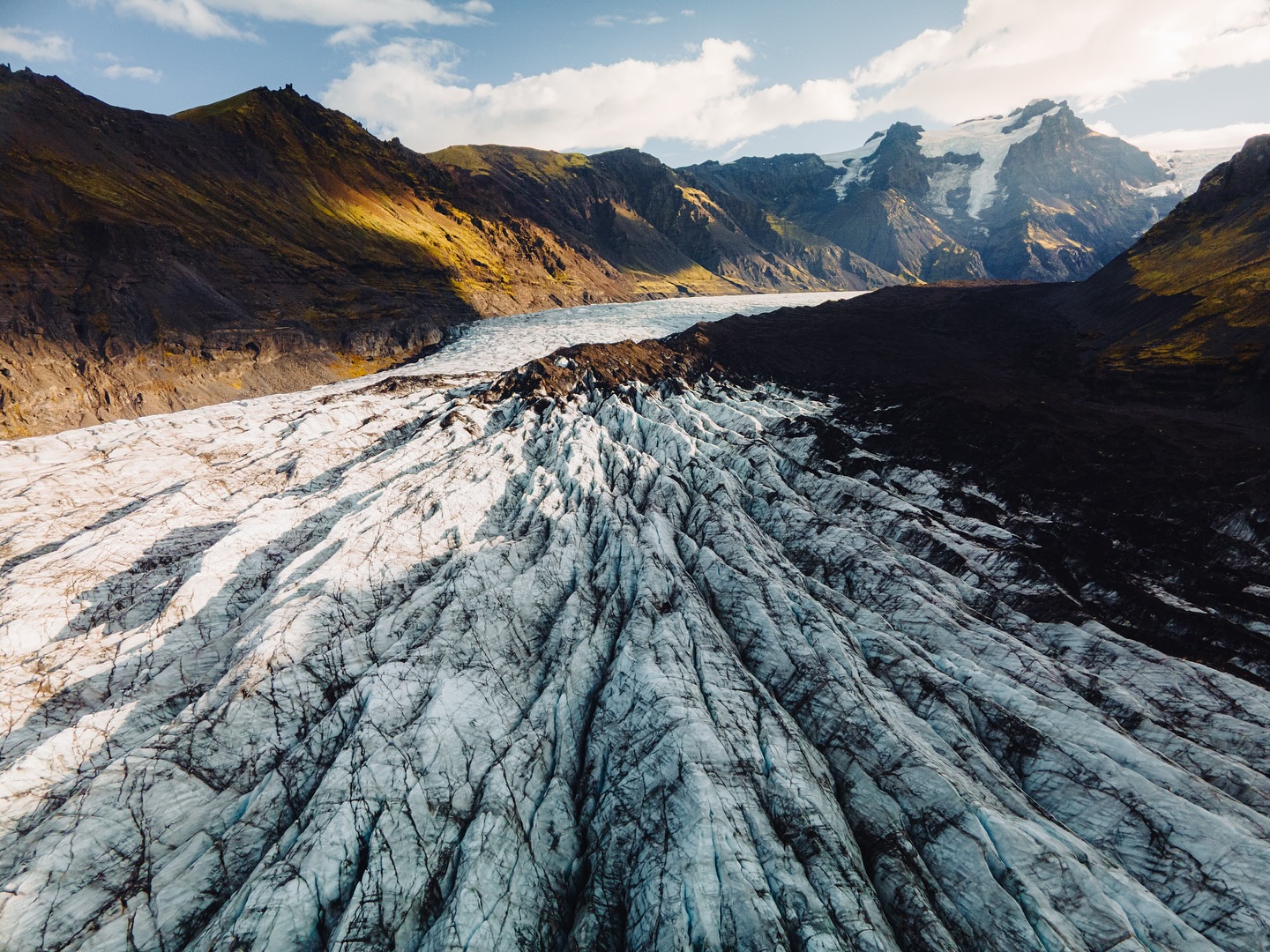 Flying over a glacier at sunrise was an unforgettable experience. The colors were constantly changing and every direction I looked was epic. One of the best experiences of the trip!
Shot with @djiglobal Mavic Air 2
@iceland @iceland.explore @dji @artofvisuals