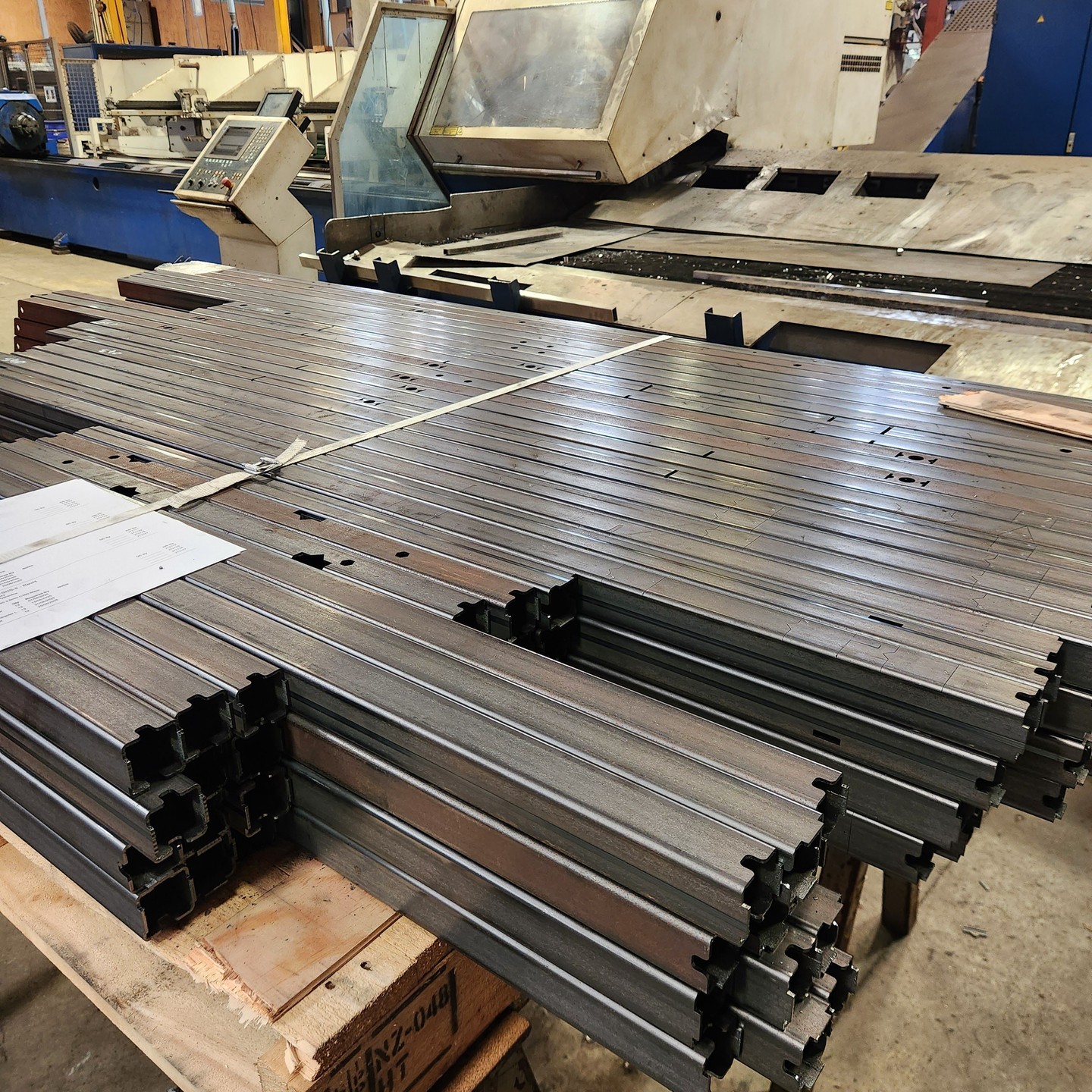 Multiple batches of tube laser cut parts ready to dispatch to our loyal customers. ES3 is the ideal repeat part partner for all your cutting needs, delivering quality every time .
#tubelaser #tubelasernz #nzlasercutting #nzfabrication #nzengineering #metalfabrication