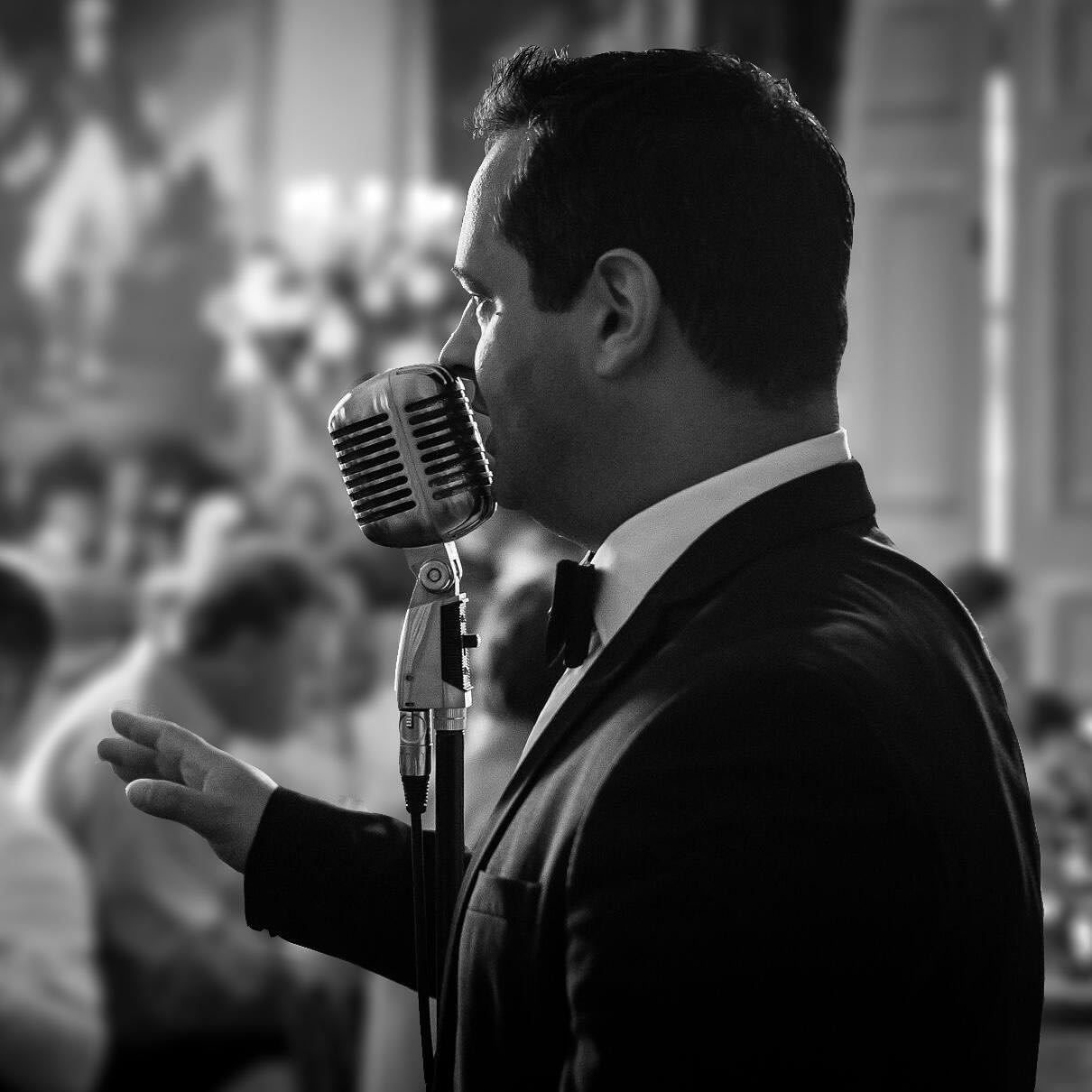 🎤✨ Exciting news, everyone! On October 16th, the talented Max Curto will be gracing the stage at Lizzie’s Cucina Italian restaurant! 🎶🍝
Join us for an unforgettable evening filled with delicious Italian cuisine and amazing live music. Max’s voice will surely create the perfect ambiance for a night out with friends or a romantic dinner.
Don’t miss out on this chance to enjoy fantastic food while being entertained by one of the best! Mark your calendars and come ready to sing along! 🎉💖
#maxcurto #livemusic #lizziecucina #italiannight #foodandfun #follow #northlondon #northlondonrestaurants #mysecretlondon #toplondonrestaurant #bestitalianrestaurant #eatoutlondon #family #smallbusiness #supportlocalbusiness #michellin #londonguide #londonfoodguide #londonhiddengem #finest #art #partylondon #photooftheday #photography #hellonorthlondon #bbcfood #italianfood
#timeoutlondon timeout #infatuationlondon #finest #partylondon #hellonorthlondon #bbcfood #italianfood #follow