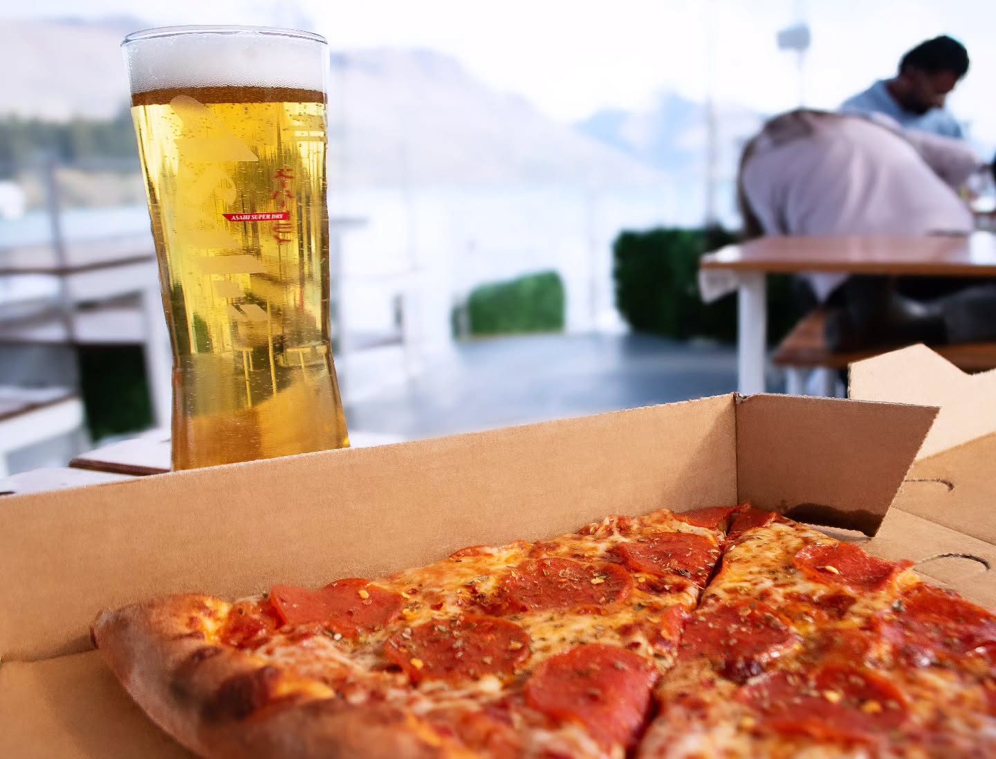 Who says a night out has to cost the earth? 🌍
We are proudly BYO food, so bring your bites, grab a drink, and enjoy a night out that’s easy on the wallet and big on flavour! 🍕 🍺
@salspizzanz