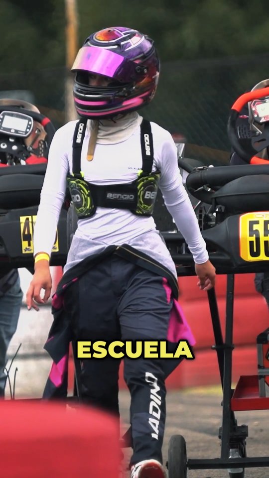 No solo se trata de talento, sino también de disciplina 🌟. El kartismo es el deporte perfecto para aprender a establecer metas, a ser riguroso con el entrenamiento y a mantener la calma bajo presión.
¡Estas lecciones te servirán dentro y fuera de la pista! 🏎
Inscríbete en nuestros cursos y acelera tu crecimiento personal 🚀.
Link en bio.
#PilotosProfesionales #EscuelaDeKarts #KartismoProfesional