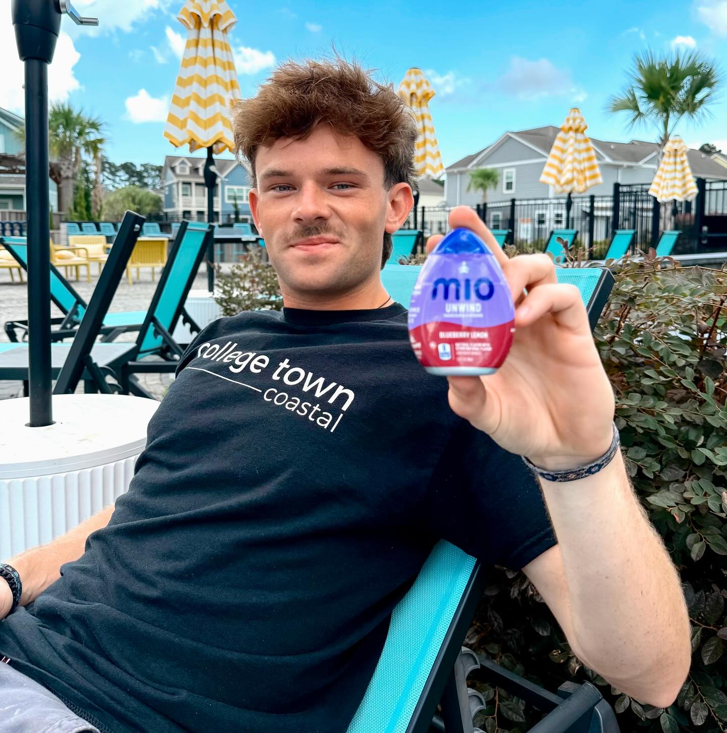 Need a moment to chill? mio Unwind is popping up in the leasing office TODAY 9/25! Grab a free sample and discover this flavorful way to decompress — with 0 sugar, no artificial dyes, and a boost of magnesium.
squeeze. relax. repeat.
✨ Bonus: Fill out a quick survey after you sip and you’ll be entered to WIN $500 💸
🧃1. Try mio Unwind
📝2. Take the survey → https://bit.ly/4gcBZla (link in story)
🎉3. You’re in to win! #CollegeTownCommunities #LiveWithin