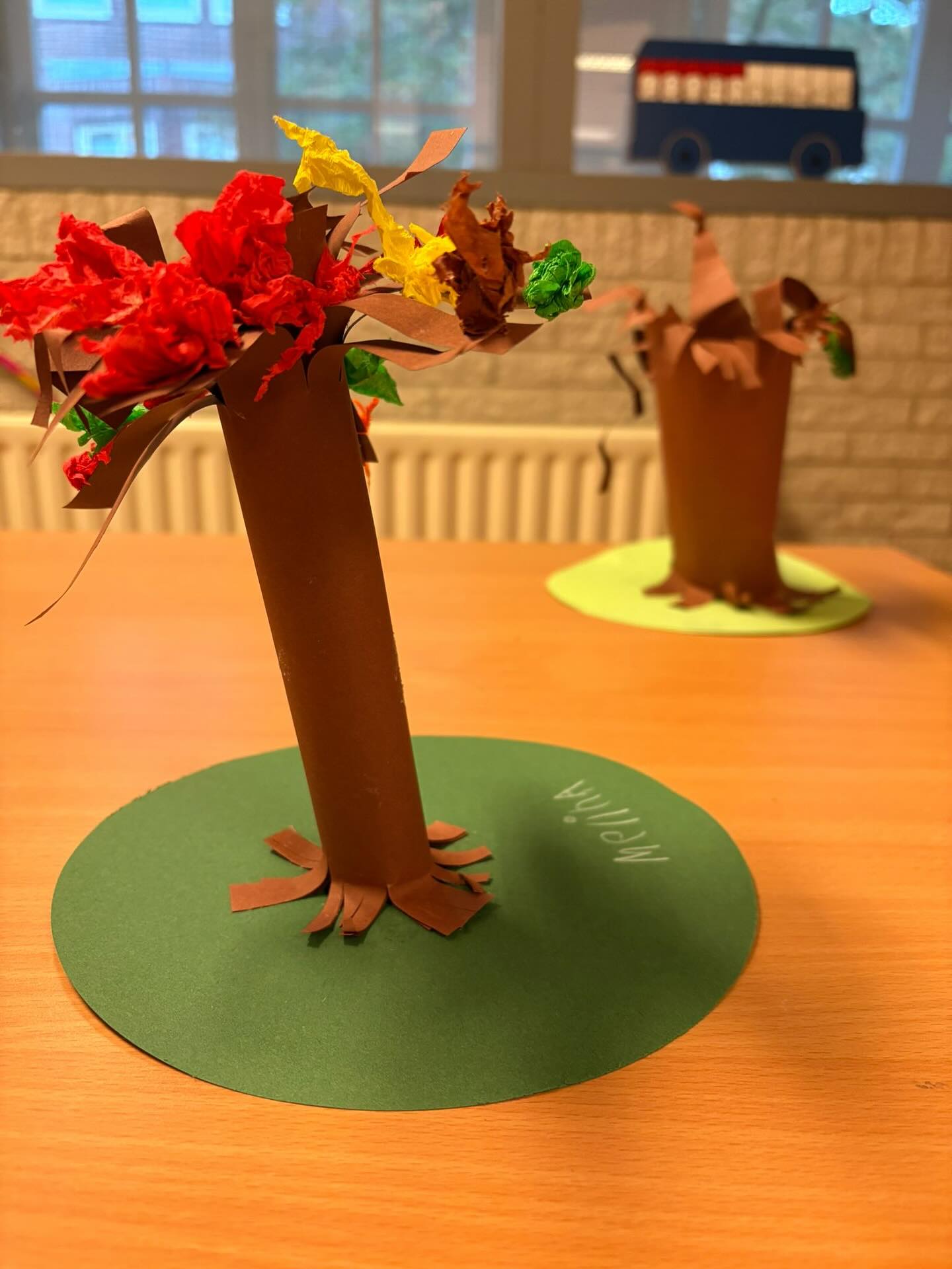 De groepen 3 zijn momenteel bezig met het thema ‘de boom’. 🌳