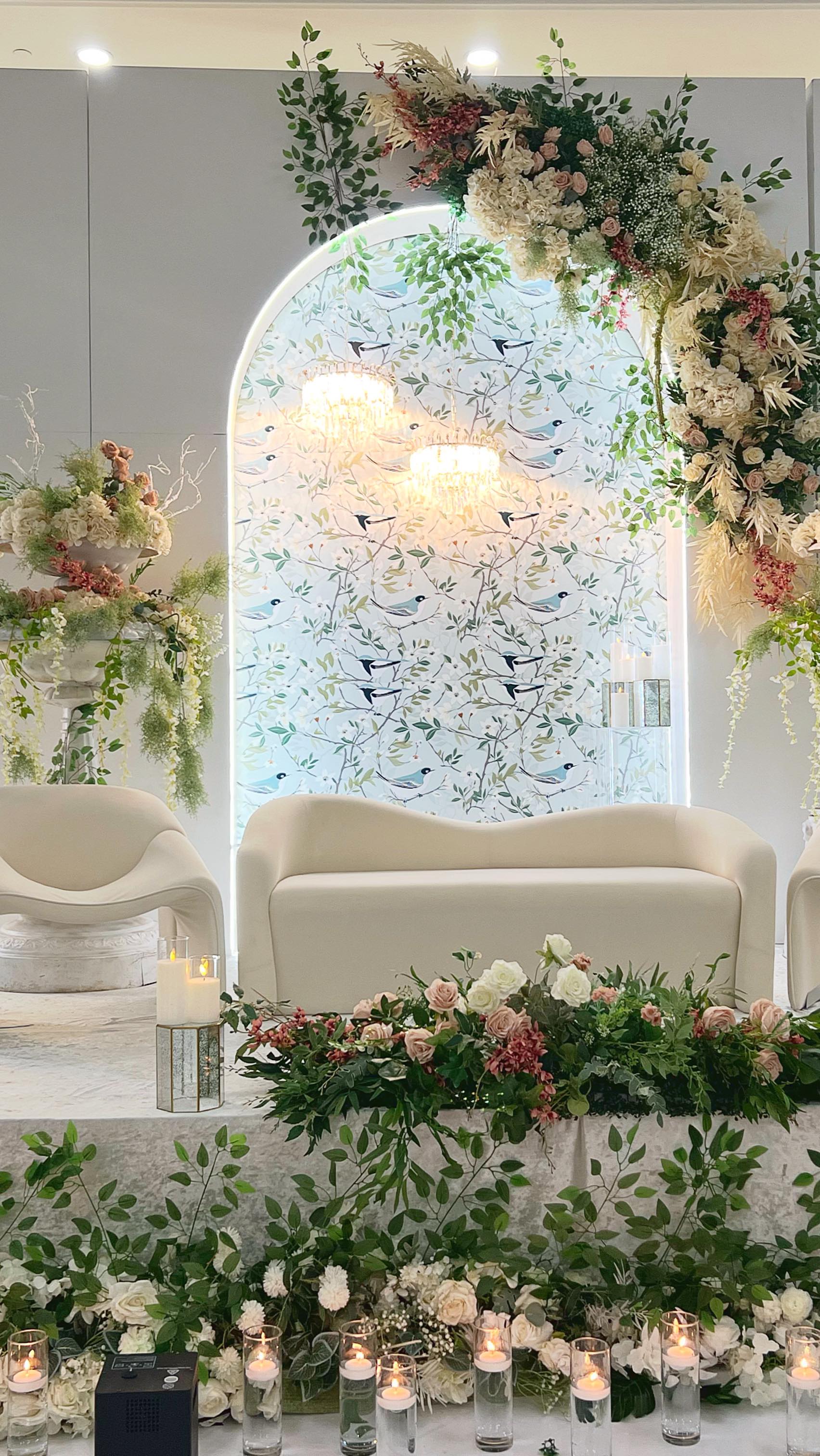 Timeless & breathtaking Reception for I & S🤍
Decor: @rubysdecor
Venue: @apolloconventioncentre
Coordinator: @btseventplanner
Floor wrap: @empirefloorwraps
Other vendors:
@herbtsbestie
@saraidrees_
@picyourmoment_
@em.collectve
@snd_event
@leenaheravi
@sambaalbyjappay
@memoriesbyashishalang
@djsukhan
@eventsbyshaii
@fatibakedit
#luxury #wedding #weddinginspiration #weddingideas #weddingdress #weddings #weddingphotography #weddingdecor #weddingcake #weddingday #weddingplanning #weddingplanner #weddingstyle #weddingflowers #weddingguest #weddingmakeup #weddingseason #weddingphotos #weddingdesign #weddinginspo #instagram #blog #toronto