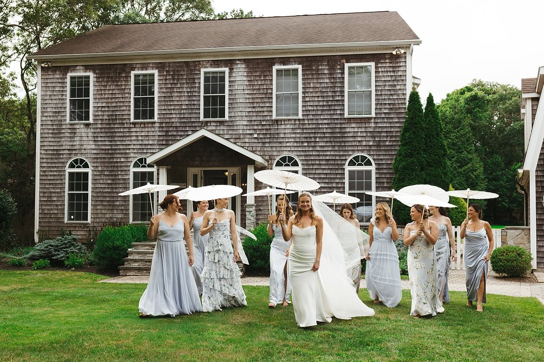 megan & john 🩵 07.12.25 @oceanbleu_li
what an honor it was to plan such an incredible wedding celebration!
@marybethrajottephoto
@rosesandrice
@dleeventgroup
@angelazavalamakeupstudio
@honeyhairandco_
@sugarsugarcustomcakes
@partyrentalltd