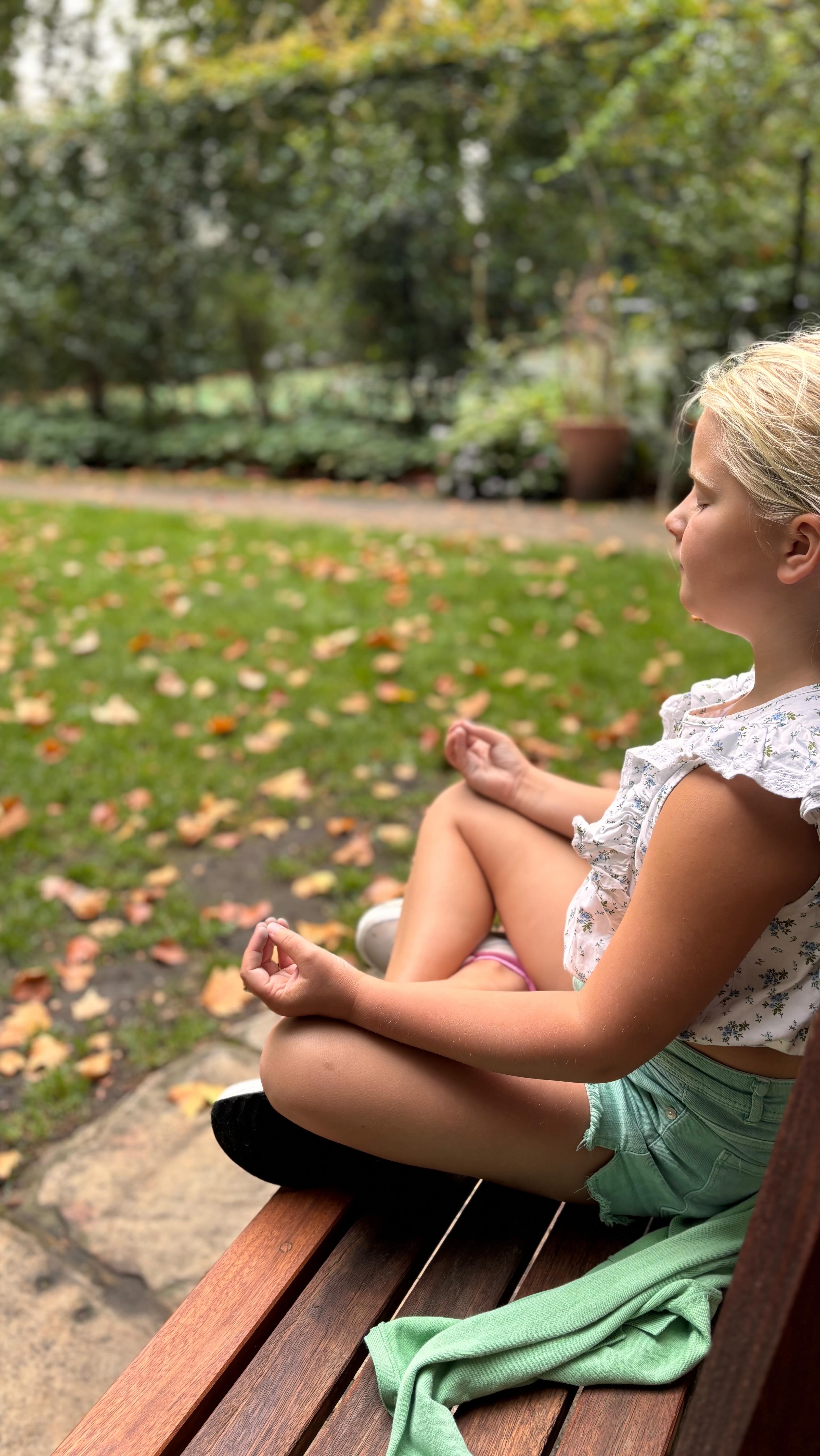 Heart full. 💕
Do I need a because?! No, but I’ll give some.
Teaching & guiding yoga to small humans can be such a magical space. Their imagination, willingness & the way they see movement and postures is just something I love. Never boring, never ridged, always evolving 🥚🐛🦋
I am lucky 🍀
I just hope my little girl will also loves to wiggle on the mat like this one 💕🙏🏼✨