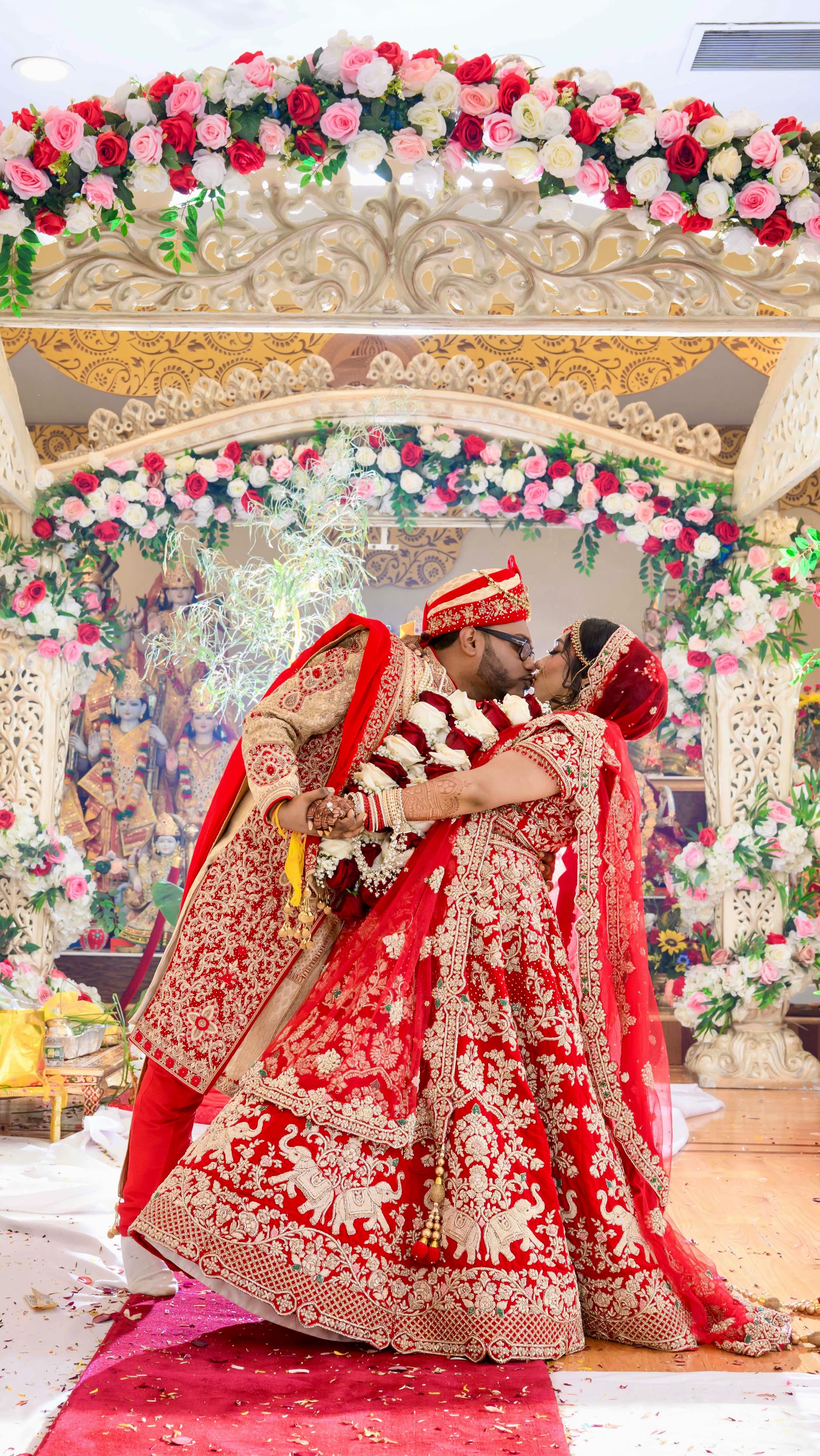 Congratulations Shalini ❤️ Komal
@shaaalini.xo
@komalramnandan
#marryyouwedding #nycwedding #weddingphotography #nycweddingphotographer #guyanesewedding #weddingceremony #weddingoutdoorphotoshoot #weddingdresses #bride #groom #weddingphotographers #weddingphotography #weddingphotographer #liwedding #liweddingphotographer #njweddingphotographer #weddinginspiration #bridemakeup