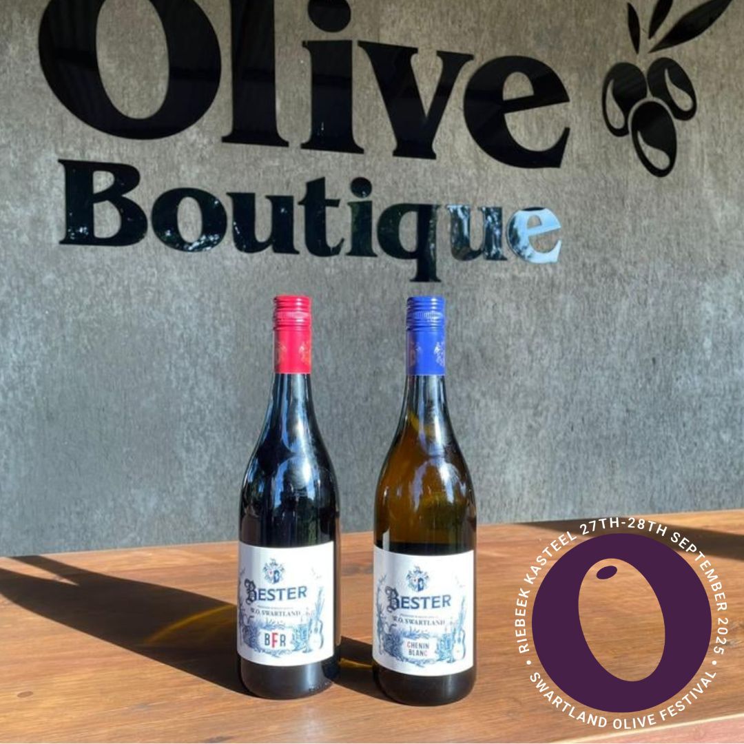 It's @swartland_olive_festival time, julle! 🍷🫒🕊
Join us for tastings on the stoep at @olive_boutique_rk from 09:00 - 14:00 on Saturday 27 September. Anna-Bet and Mona will be pouring Bester Family Wines, and ensuring that you have a gorgeous wine to pair with all your olive festival goodies!
📍 49 Church Rd, Riebeek-Kasteel
🕘 09:00 - 14:00
📅 Saturday 27 September
Learn more about the #SwartlandOliveFestival here >> www.swartlandtourism.co.za/swartland-olive-festival
Not visiting this weekend, but still keen on a tasting? To arrange a Stoepsit tasting session in the valley, or to have our wines delivered straight to your door, contact Zakkie:
zakkie@besterwines.com | 082 805 5586 | www.besterwines.com
#SwartlandTourism #SwartlandOliveFestival #RiebeekValley #BesterFamilyWines #BFW #SwartlandWine #StoepsitTasting #MeetTheMaker #SupportLocal #SouthAfricanWine