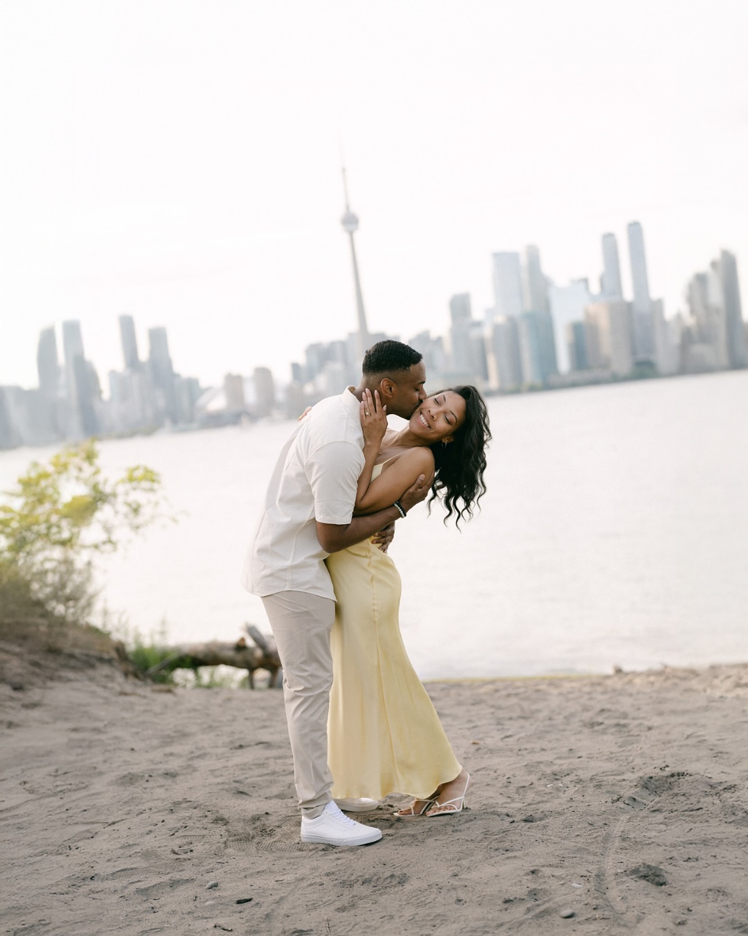 summer evenings on the islands with K + R ☀️