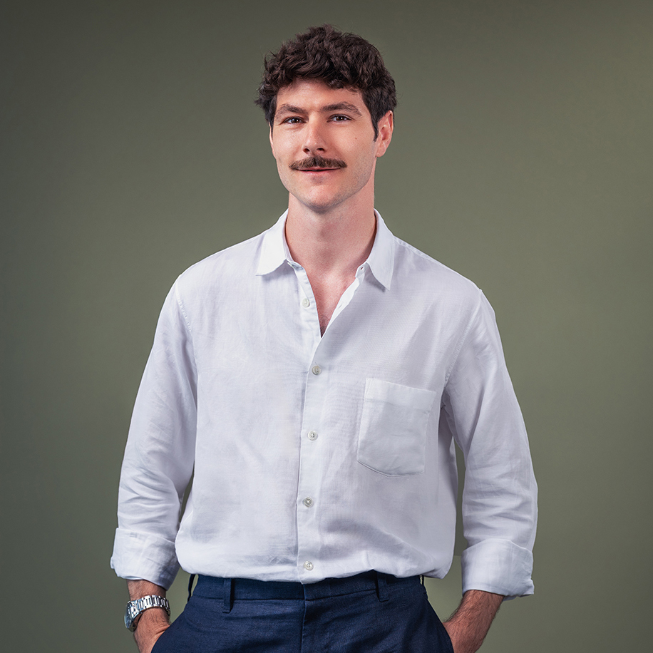 This composition reflects Augustin’s bold creativity and vision for the perfumery of tomorrow, a “New Eden” where colors shift, flowers defy form, and fragrance becomes pure sensation.�Congratulations to Augustin on this daring creation and remarkable debut!
@guslem
@thomasdemonacoparfums
#nicheperfume