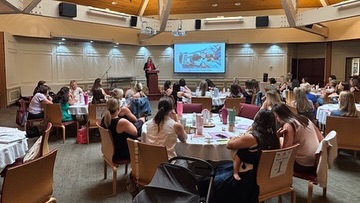 What a joy it was to kick off the new season of the amazing @moms_at_stpatrick There’s nothing quite like gathering with fellow moms who are looking to grow, learn, and support one another on this journey of raising children.
I loved sharing my Roadmap to Parent on Purpose framework—something that has shaped my own family and helped so many others move from simply reacting to intentionally leading their children with faith, love, and purpose.
Seeing familiar faces from last time and meeting new friends reminded me just how powerful community is in this precious season of full-time parenthood.
If you’d like me to speak to your group or event about intentional parenting, I’d love to connect! Send me a DM and let’s strengthen more families together.
#parentonpurpose #scottsdalemoms #scottsdalemom #azmom #azmoms #intentionalparenting #faithandfamily #raisingadults #CommunityMatters