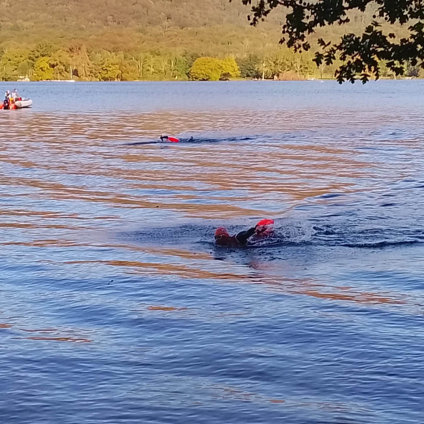 It's a beautiful morning in the Lakes today, ideal conditions for @grittyrascals #ConistonSwimRun. Best of luck to all competitors taking on the various distances today.
#eventmedics
#eventparamedics
#eventmedicine
#eventfirstaid
#swimrun
#coniston
#lakedistrict