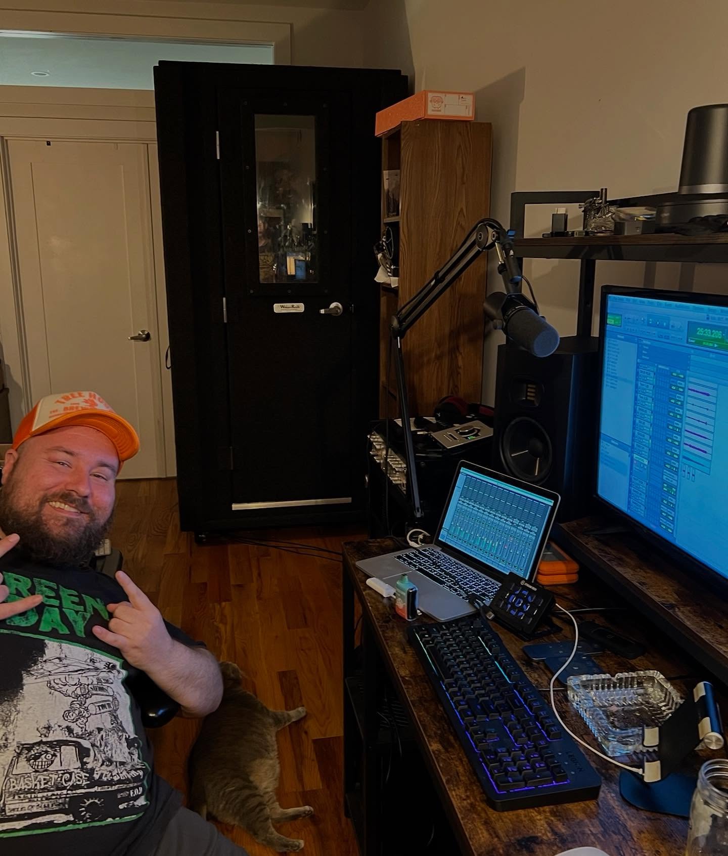 STOKED on my new home setup! @butpyrite final album recording session was the guinea pig. 🤘❤️🙏🔥🔥 Come on in, nights and weekends 🎁🌹🍍🫘Buddy Kitty @ps4kitty is my assistant #punk #punkrock #butpyrite #ifandonlyifproductions #recording #recordingstudiolife