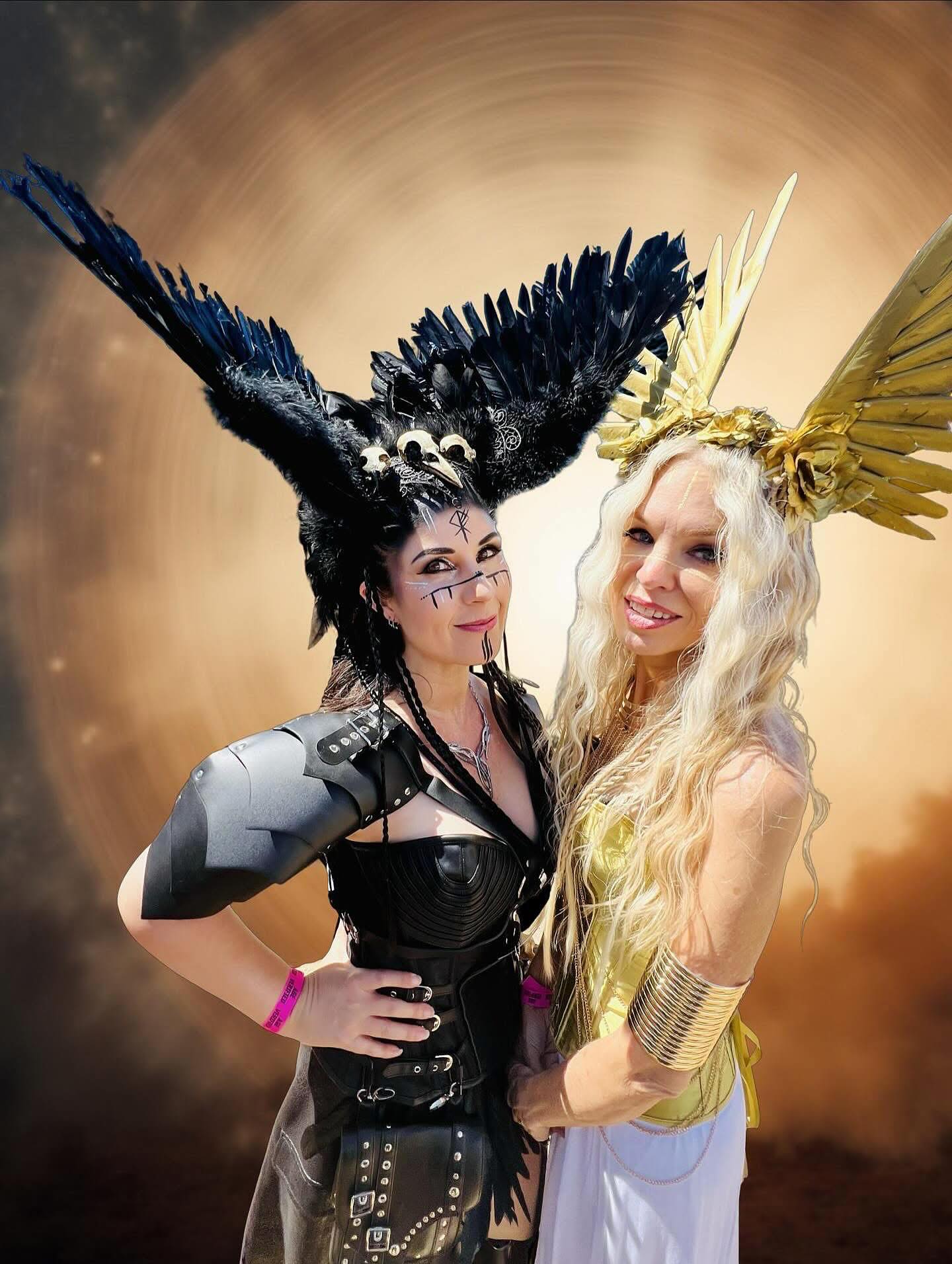Thank you to @kemikill for the beautiful photos she had such a great time @vistavikingfestival
#vistavikingfestival #vikings #viking #valkyrie #valkyriecosplay #ravenviking #ravenvalkyrie @xanadoom31 black raven headdress by #siminscreations
