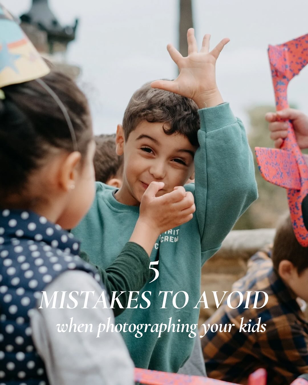 📸 5 Mistakes to Avoid When Photographing Your Kids
Moms, we’ve all been there 😅
A crooked horizon, a messy background… little things that can turn a sweet moment into a “meh” photo.
Swipe through and see which ones you’re guilty of!
💬 Which mistake do you catch yourself doing the most? Comment below!
💾 Save this post to remember next time you grab your phone.
🔗 Share with a friend who’s always taking cute but chaotic kid pics!
Love from Barcelona,
Pauline ♥️
