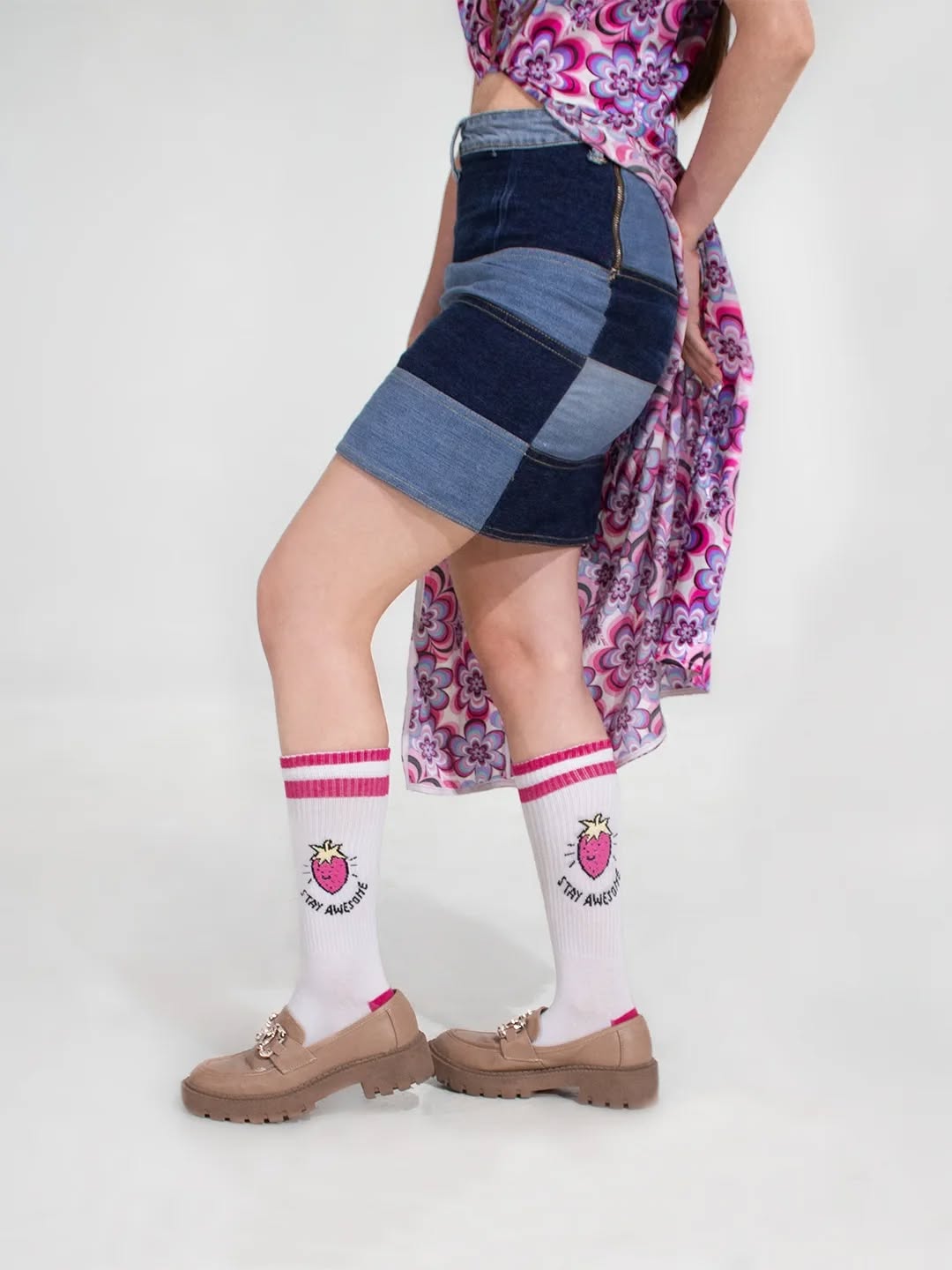 🍓🧦 Dale el toque más rosa y fashion a tu look con nuestros Strawberry de la Cuties Collection.
#socks #strawberrystyle #nomaoutfitters #style