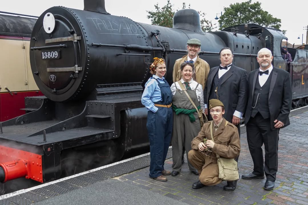 As always, we loved being a part of the @northnorfolkrailway 1940s Weekend. So many amazing activities going on, so many fantastic outfits...and of course, the beloved steam trains were there too! A special thank you to you kind folks who helped reunite our lost soldier with his platoon!
#sheringham1940sweekend
#immersiveactors