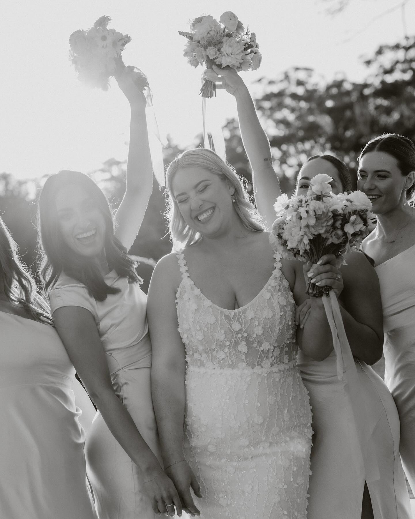 A love-filled day captured in both digital and 35mm film 🤍 Brooklyn & Brody, it was such a joy to witness your wedding and preserve all the laughter, tenderness, and in-between moments. This day came just two days after losing my dad, and I’ll always remember how your love shone as a light in a time full of sudden grief. I’m endlessly grateful to Rosie from @willowandrosephotography for stepping in with so much care, second shooting alongside me and capturing the reception solo so your story was held with the attention it deserved. Truly blessed.