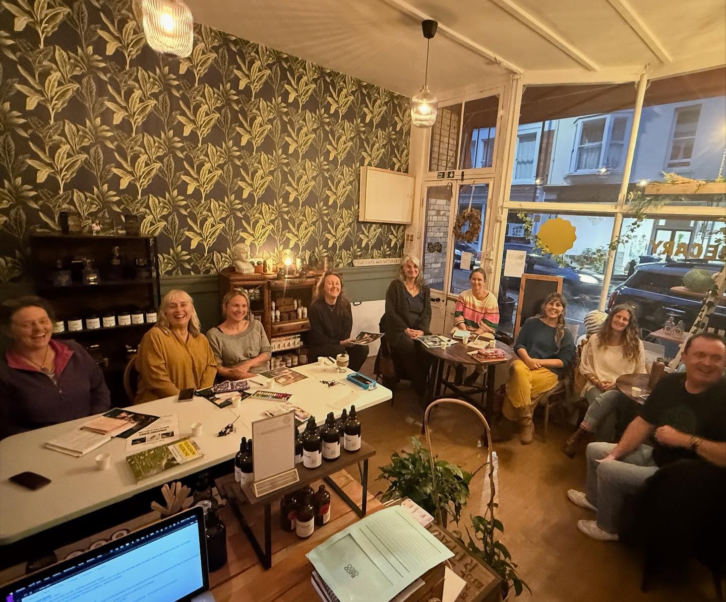🌿A huge thank you to everyone who joined us for our sold-out elder workshop, “Herbalism: Where Art Meets Science,” last Wednesday. It was wonderful to connect and share the herbal magic of elder with such an enthusiastic group. Your energy and curiosity made the event truly special.💫
Mark your calendars for our next workshop on October 15, where we’ll be diving into one of my personal favorites: dandelion! This mighty herb is often overlooked, but you can use the whole plant, and its benefits are amazing. Spots are filling up fast, so if you want to join us, now’s the time to grab your place (link in bio)
Also, stay tuned for a fun treat (or trick) we have planned for Halloween—exciting things are coming your way! 🎃