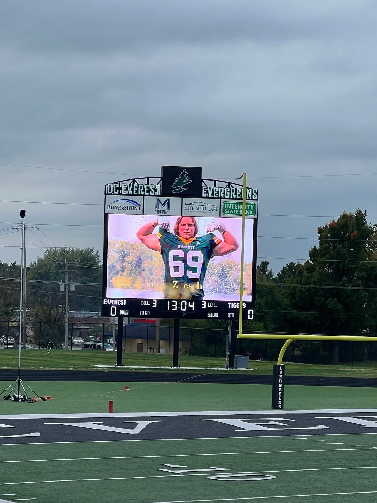 What an incredible moment! My video hit the Jumbotron at DCE Senior Parent Night, and seeing my work come to life on the big screen was truly unforgettable. Grateful for the support and this amazing experience! 🎉📽️ #DCEpride #MemorableMoments( Photo posted by a DCE parent )