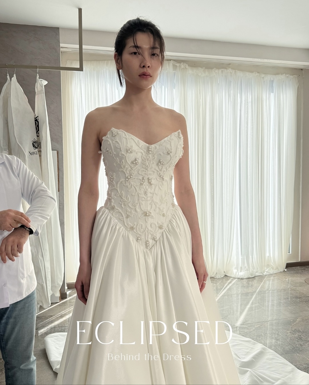 Behind the scenes of this beauty 🤍 Low waist, high impact — satin in its purest elegance ✨#
#BehindTheScenes #BridalBTS #SatinWeddingDress #NovaBellaBride #luxurybridal