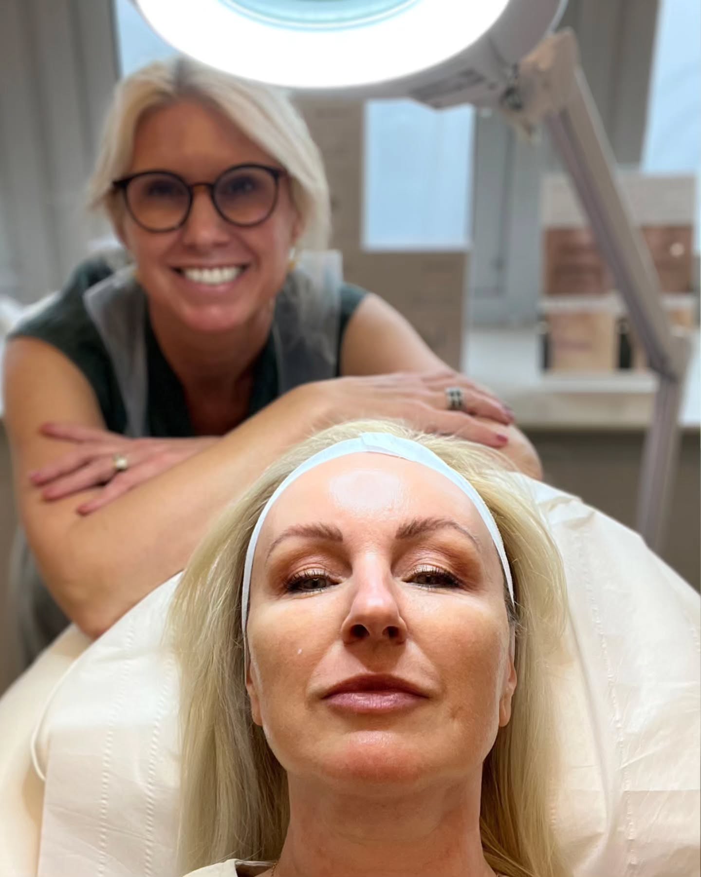 Behind the scenes with our lovely Client Coordinator, Hayley ✨
From treatment day to holiday glow-up. Hayley is never shy about sharing her journey – from her treatment process, to her honest reactions, to chatting about what she’s had done.
We love how confident and radiant she looks afterwards… and just look at her shining on holiday! ☀️
Confidence you can feel, results you can see.
Book your FREE consultation TODAY!
•
•
•
#filler #iow #beautysecrets #dermalfillertreatment #skinclinic #behindthescenes #glowup #feelgood #confidence #dermalfiller #cheekfiller #aesthetics #aestheticdoctors